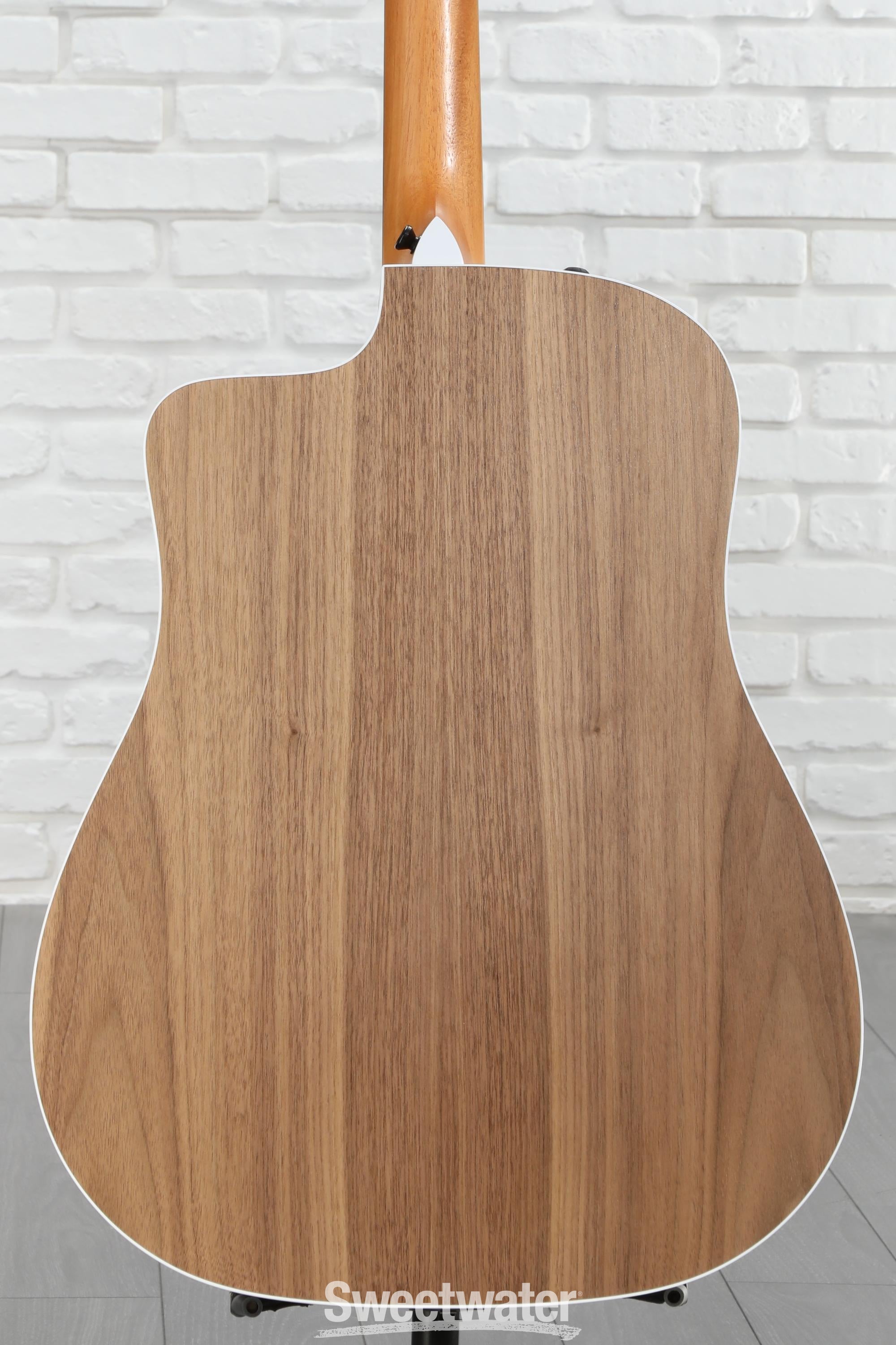 Taylor 210ce Dreadnought Acoustic-electric Guitar - Natural