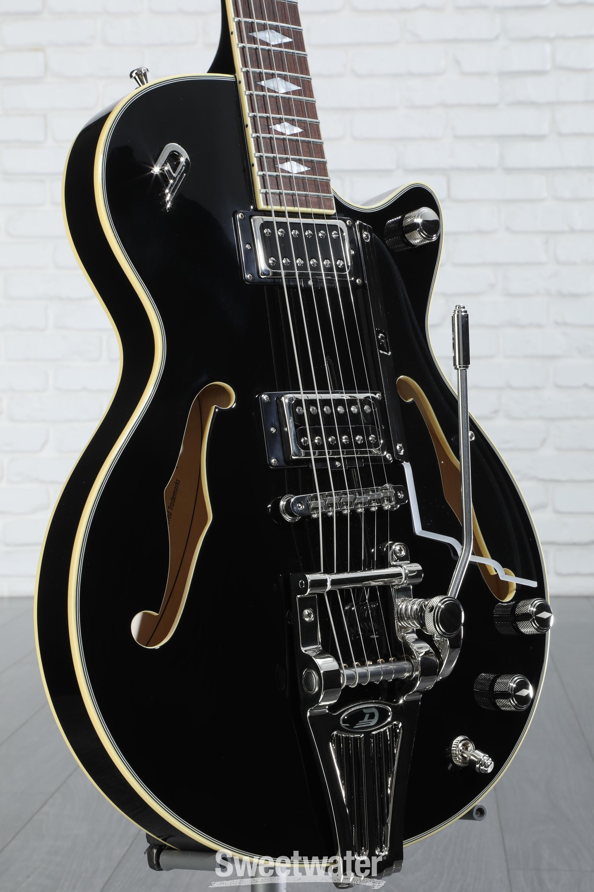 Duesenberg Starplayer TV DLX Semi-hollowbody Electric Guitar