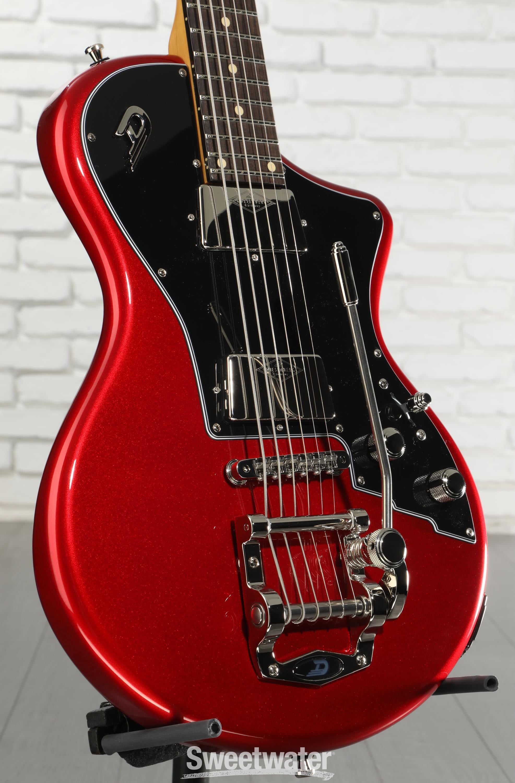 Photo of Duesenberg Julietta Baritone Electric Guitar - Catalina Red