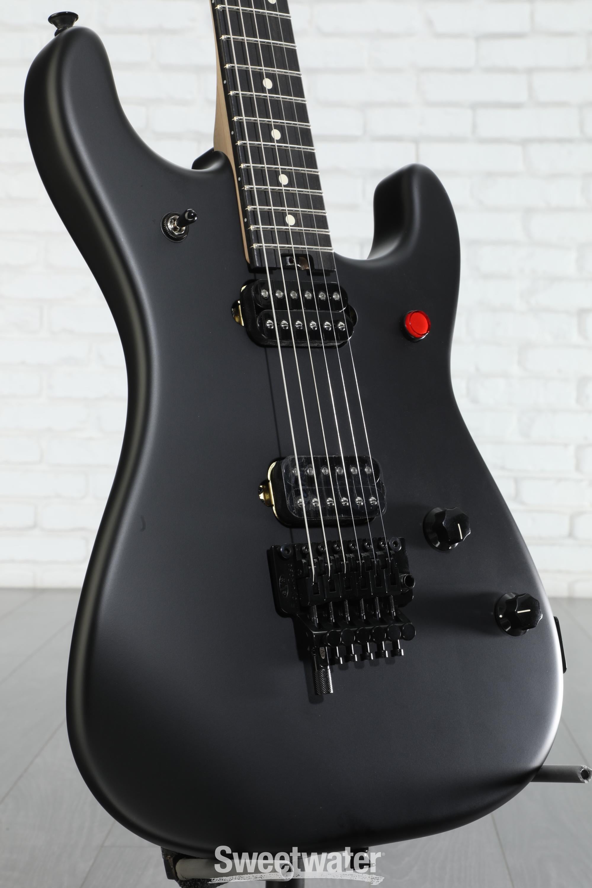 ギター EVH 5150 Deluxe Black Burst EVH 5150 Series Standard Electric Guitar - Stealth Black