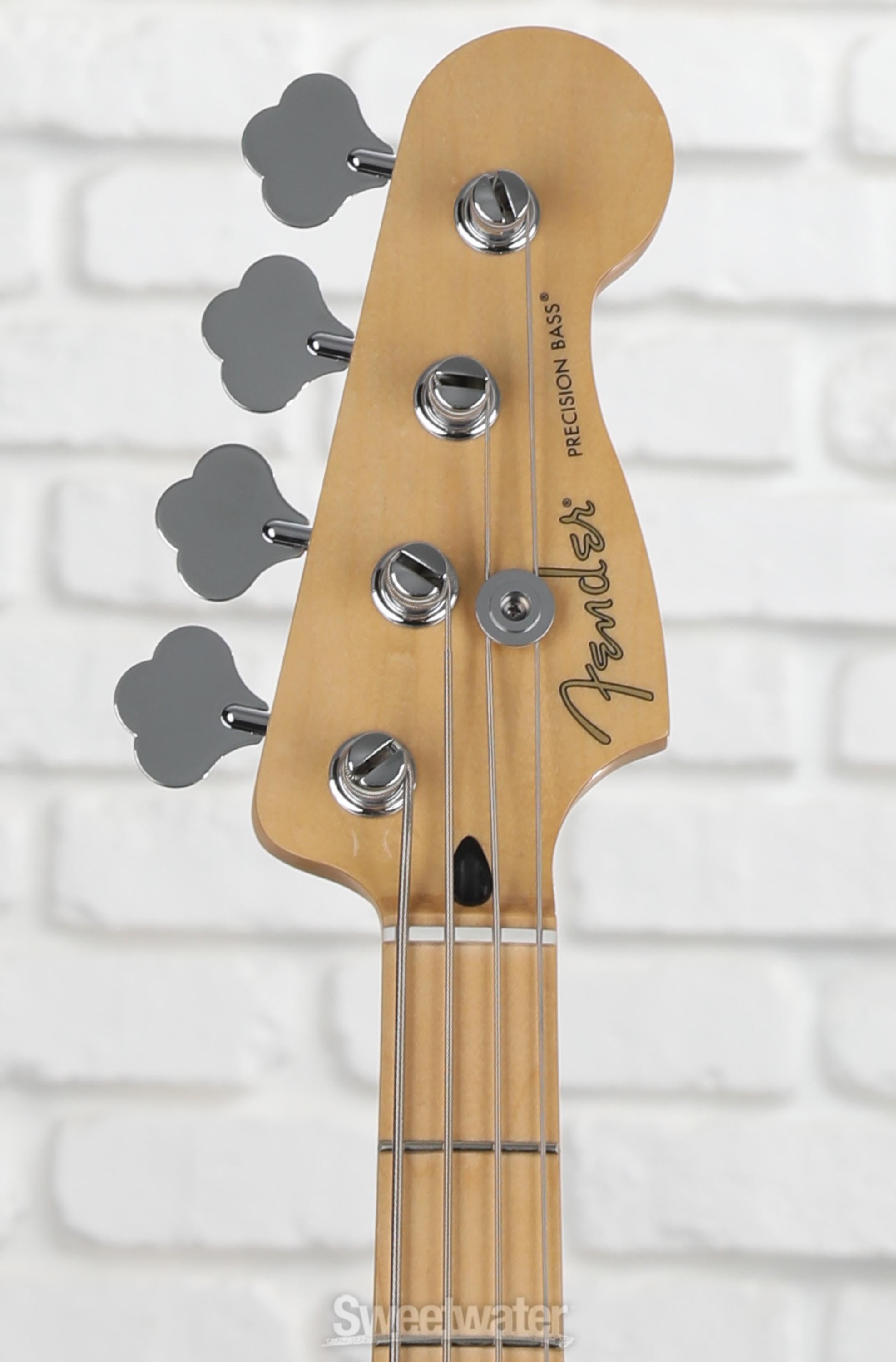Fender Player Precision Bass - Black with Maple Fingerboard