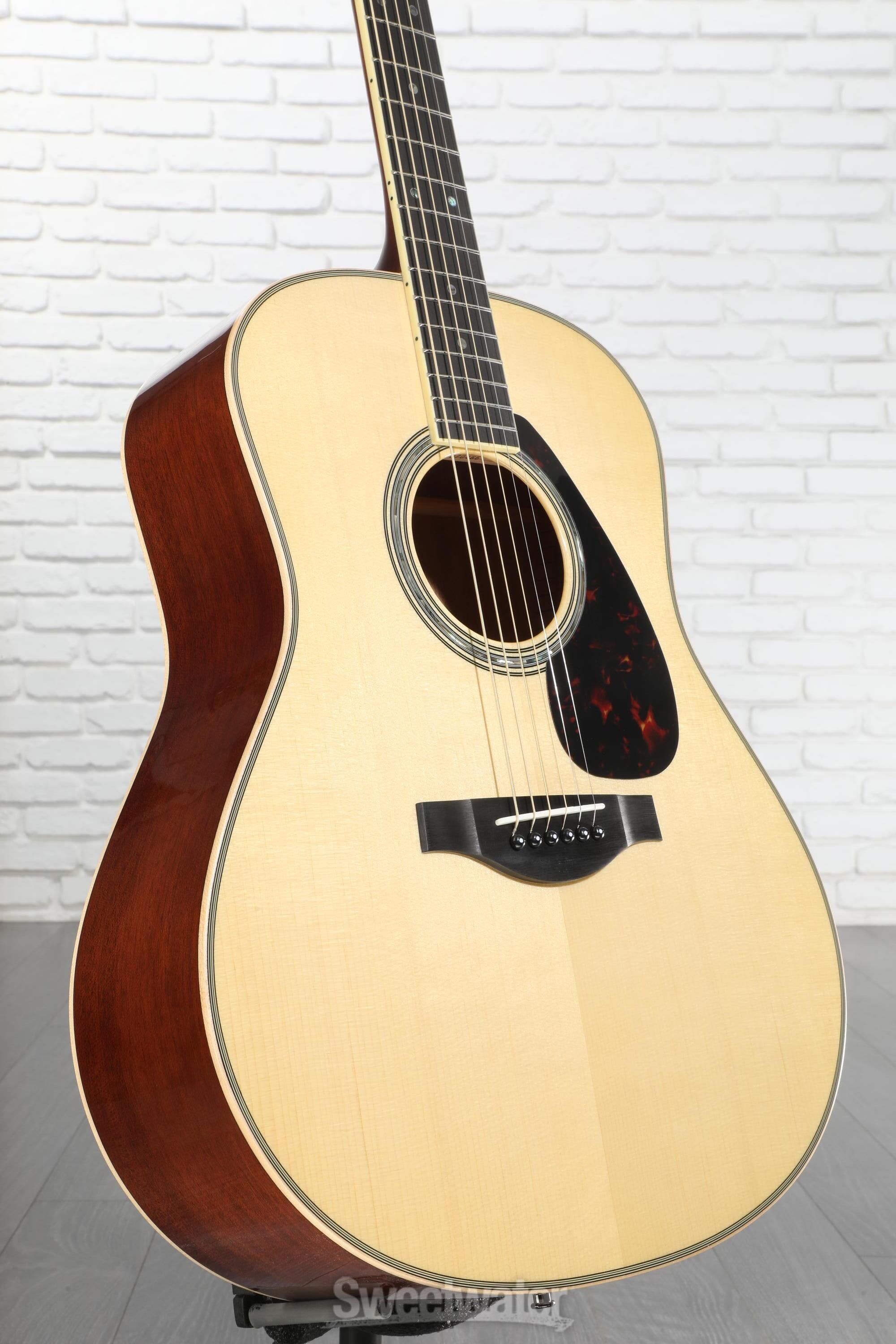 Yamaha LL16M ARE Original Jumbo Acoustic-electric Guitar - Natural