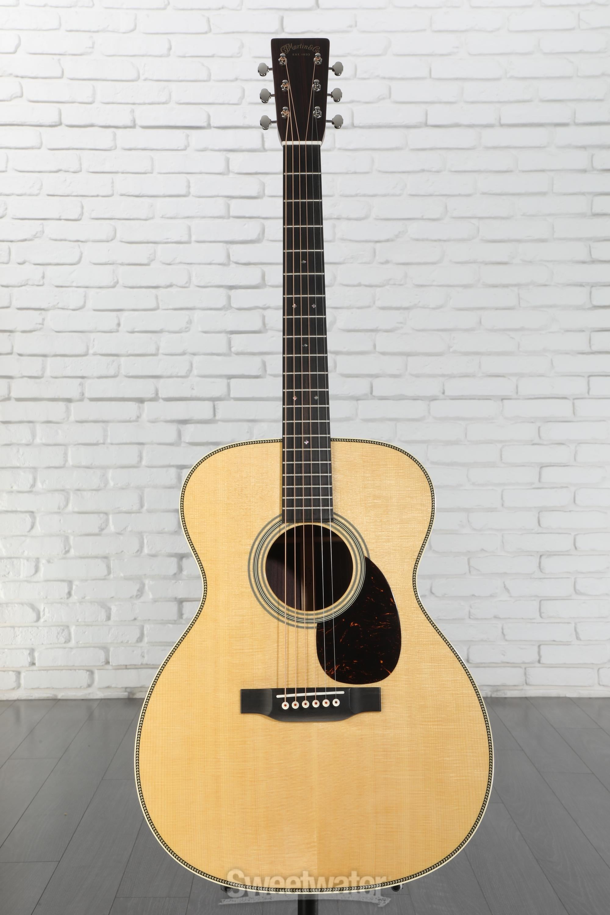 【10%OFF!】Martin OM-28 Martin OM-28 Modern Deluxe Acoustic Guitar - Natural