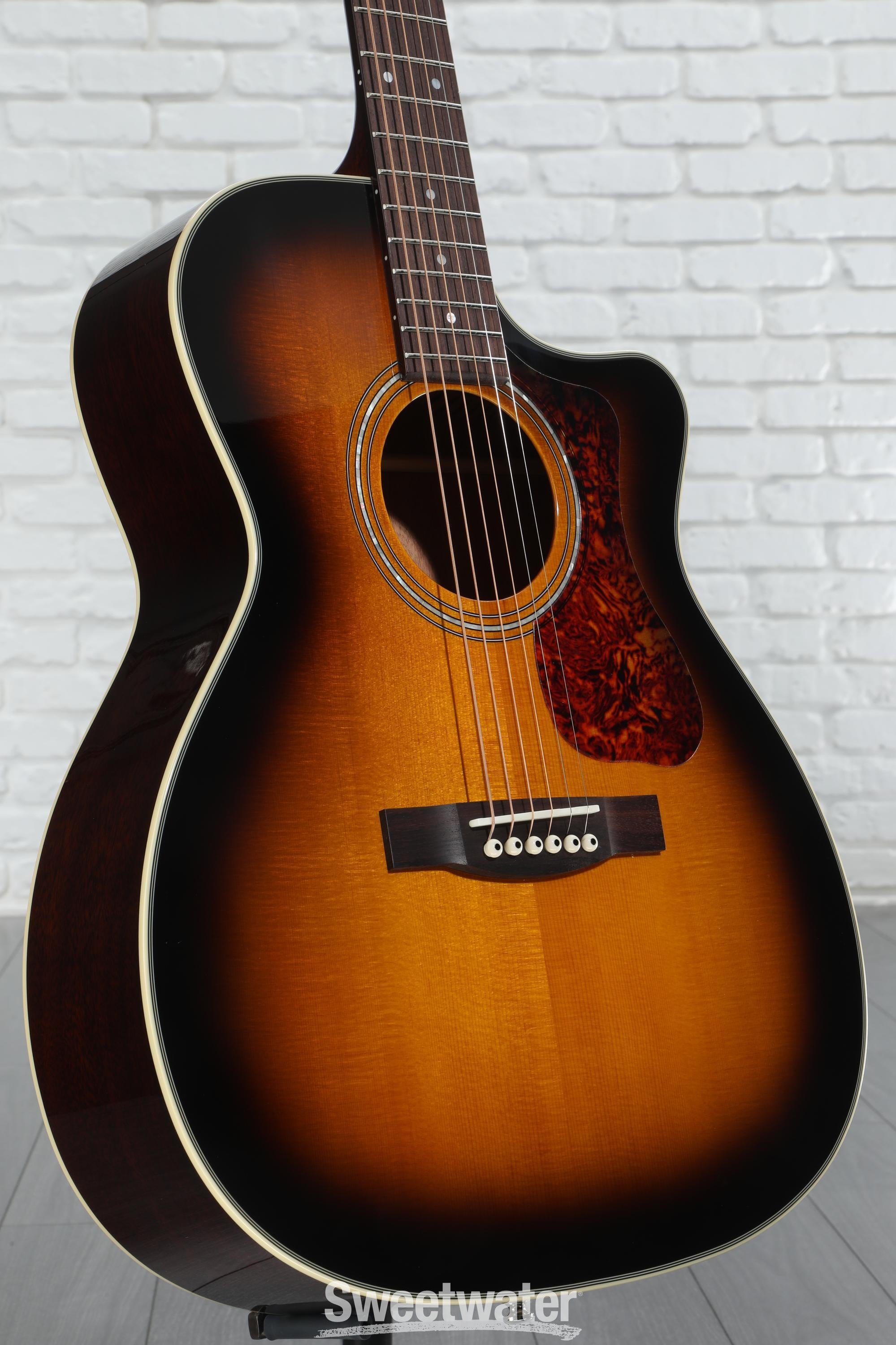 Guild OM-140CE Orchestra Acoustic-Electric Guitar - Antique Burst