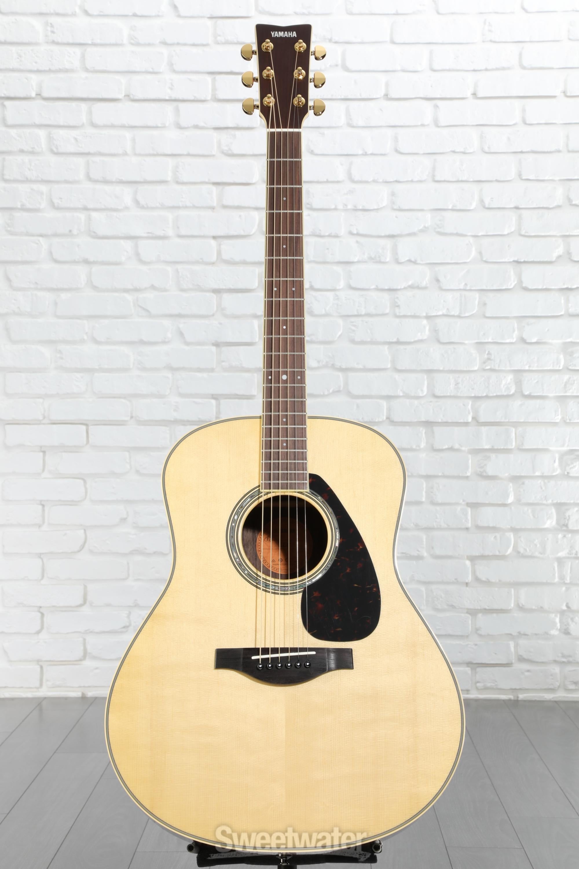 Yamaha LL6 ARE Original Jumbo Acoustic Guitar - Natural | Sweetwater