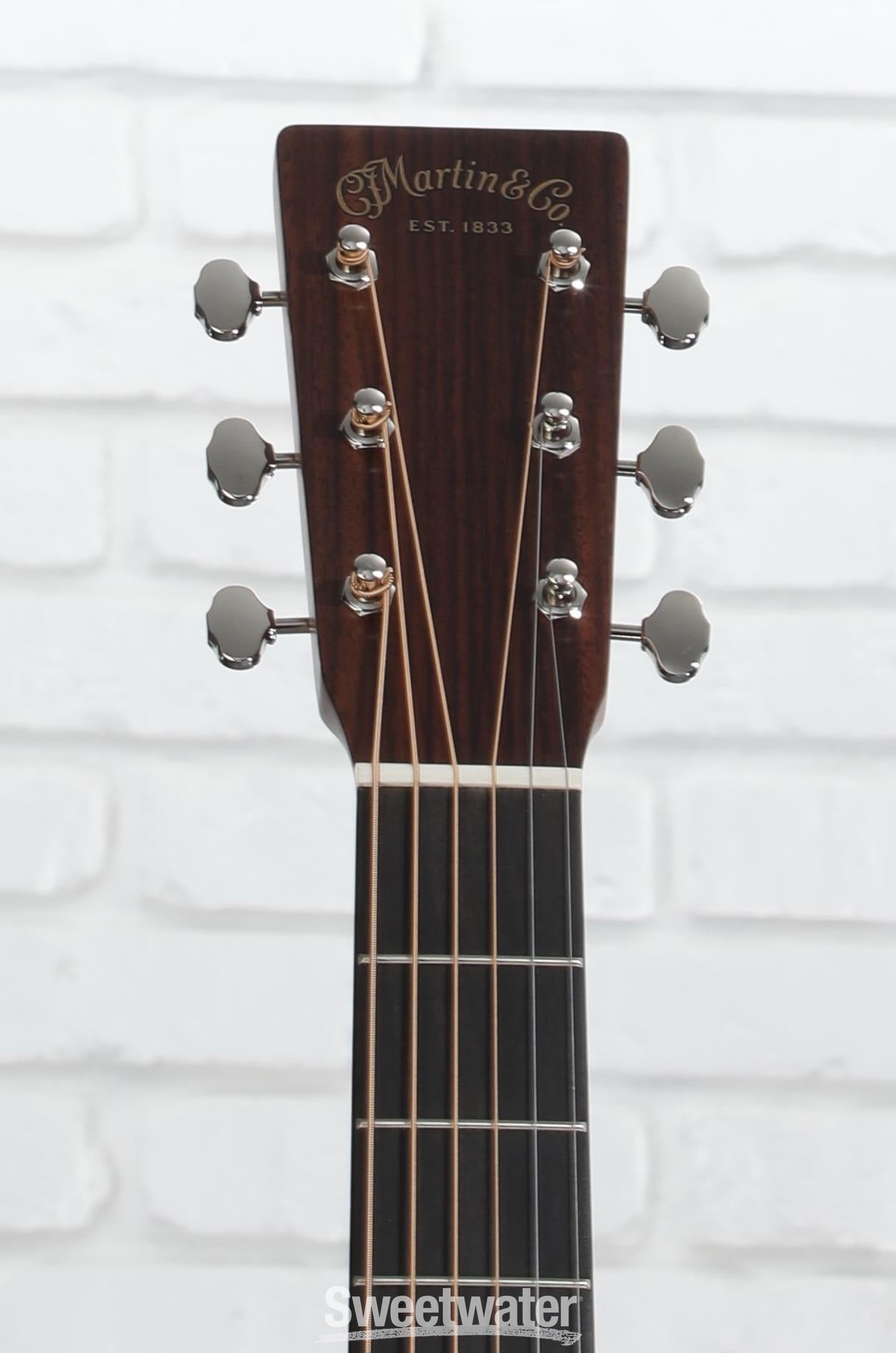 Martin D-18 Standard Series Acoustic Guitar - 1933 Ambertone (2025)