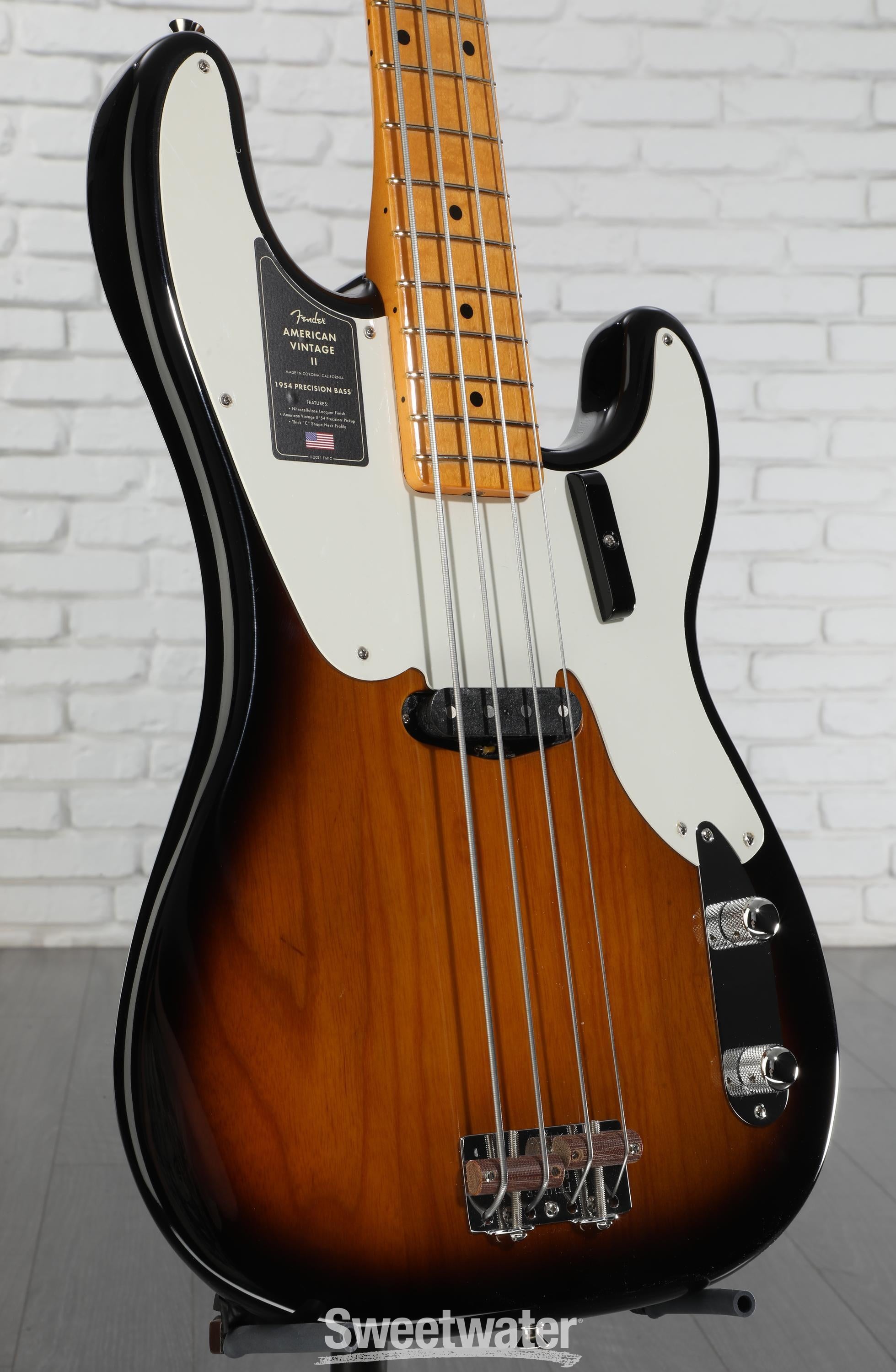 Fender American Vintage II 1954 Precision Bass - 2-tone Sunburst