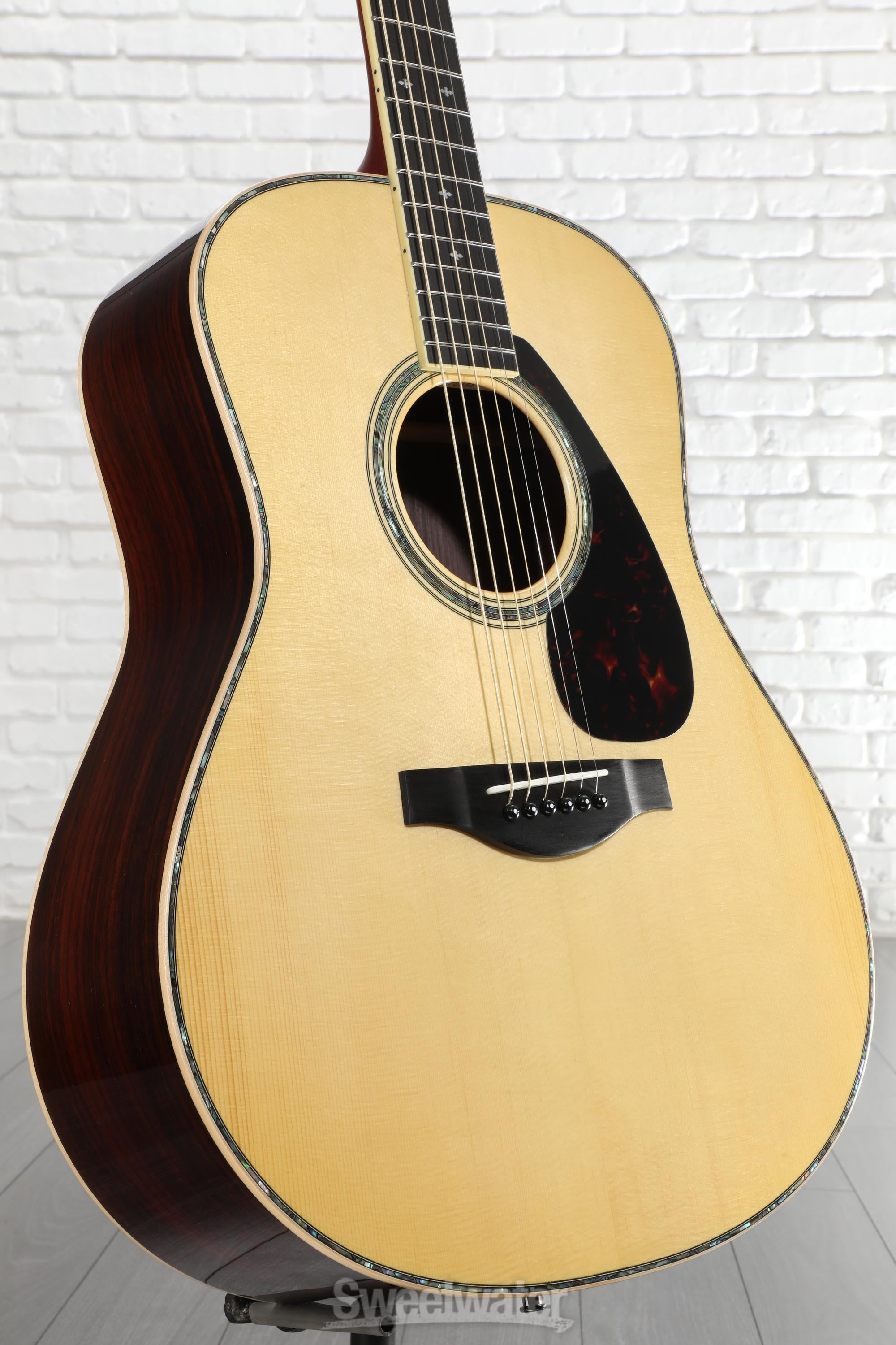 Yamaha LL16D ARE Original Jumbo Acoustic-electric Guitar - Natural