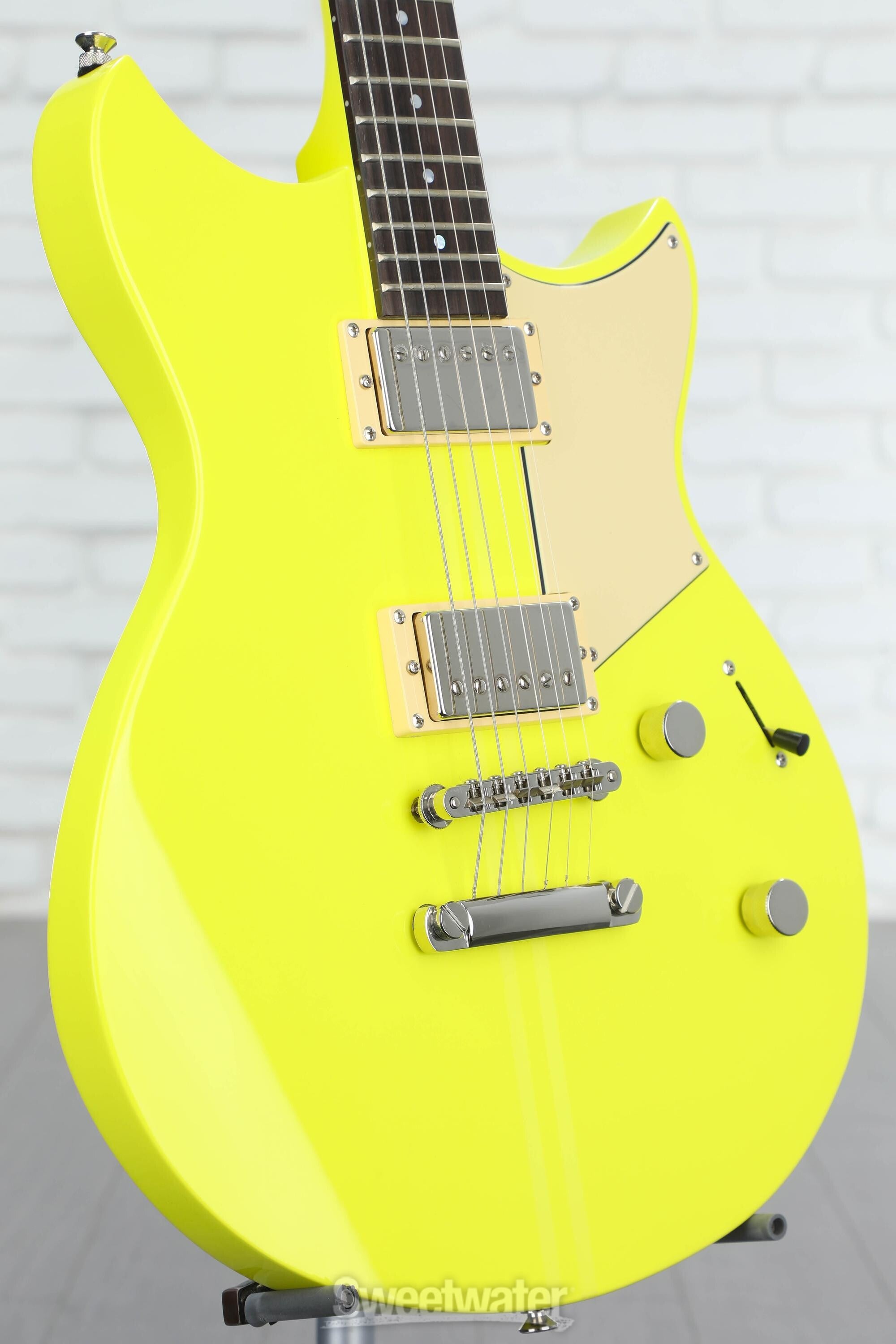 Yamaha Revstar Element RSE20 Electric Guitar - Neon Yellow