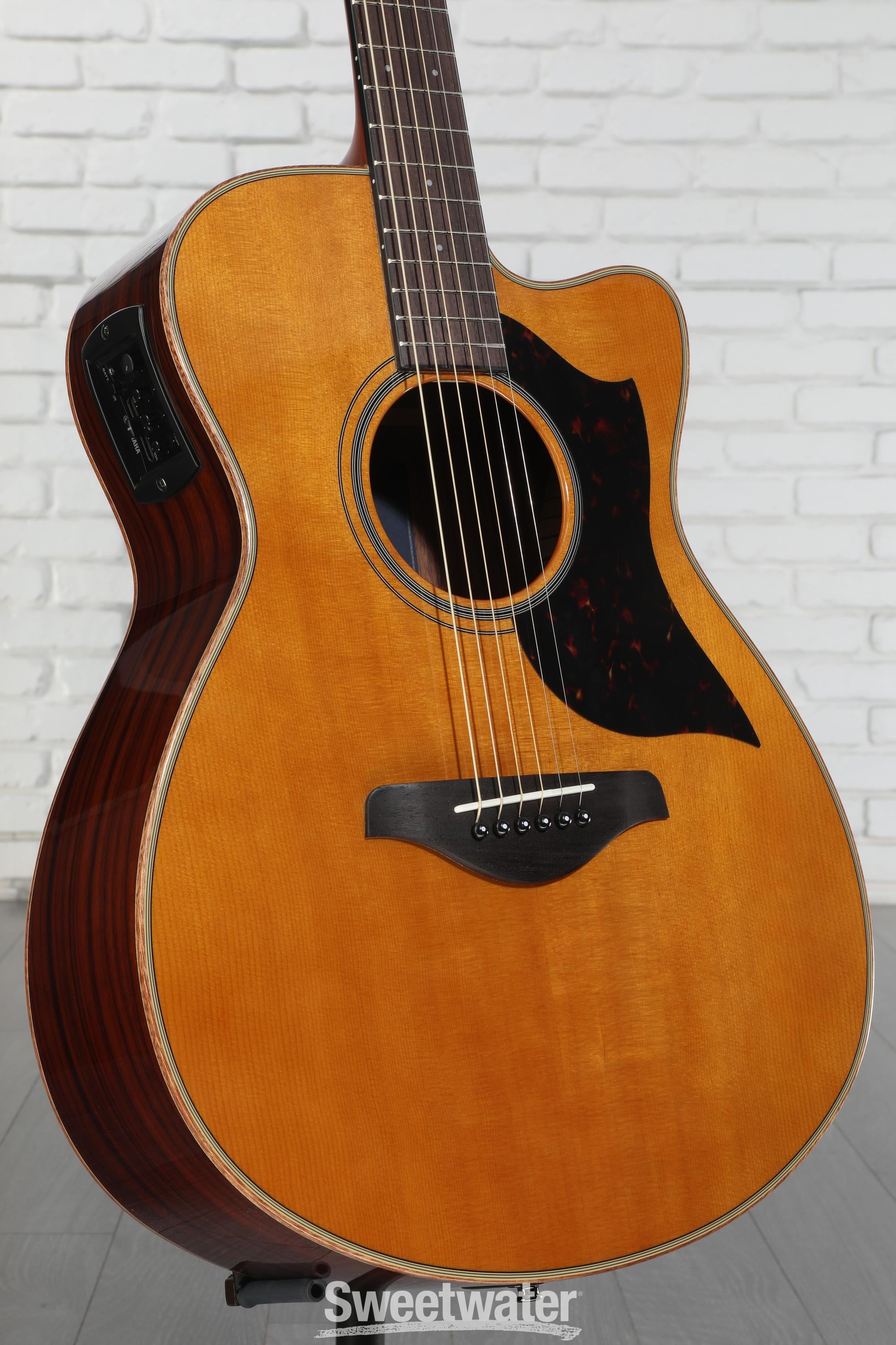 Yamaha AC1R Concert Cutaway Acoustic-electric Guitar