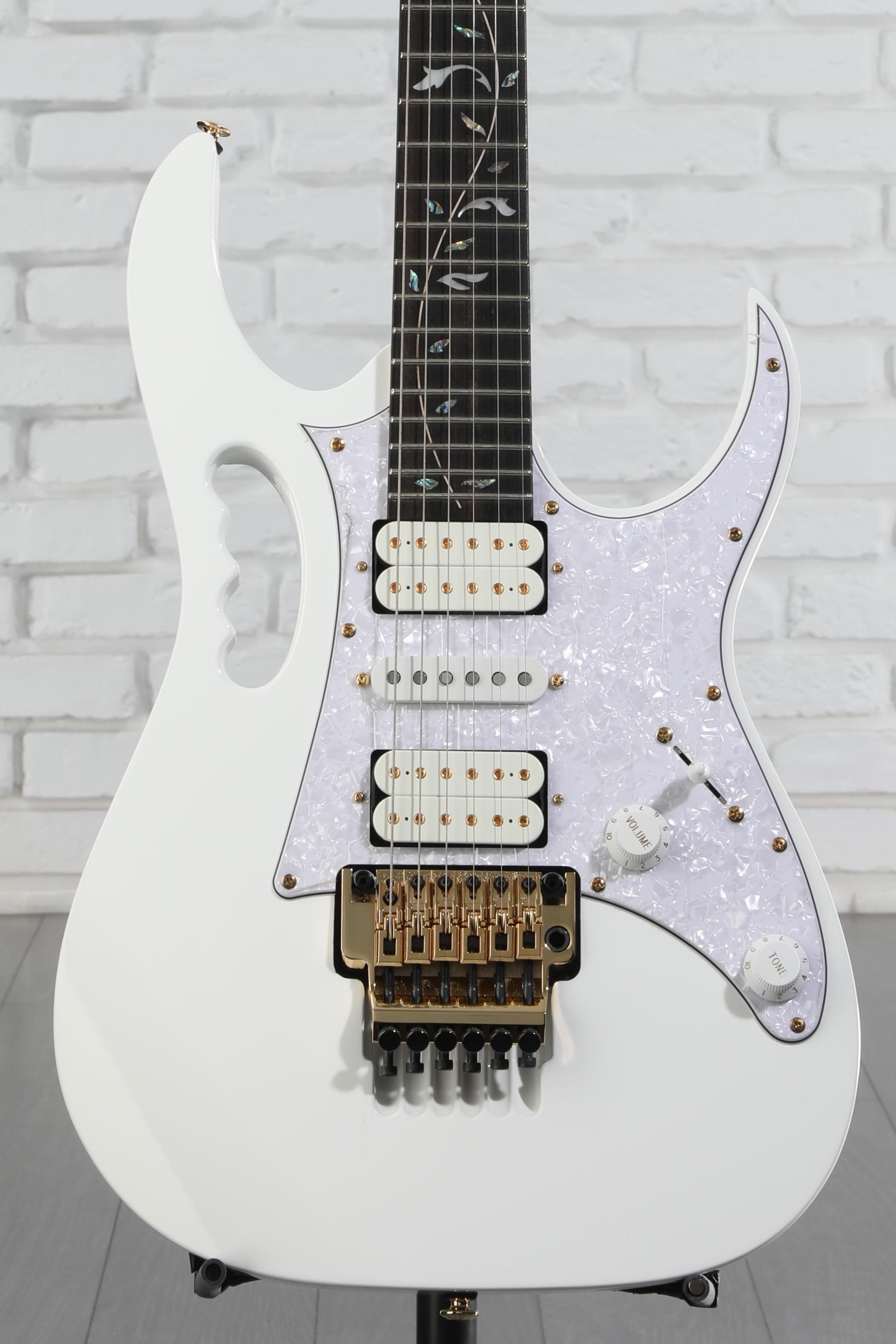 ギター Ibanez Q52PB-ABS Amazon.com: Ibanez Q52PB Electric Guitar - Cosmic Blue Low