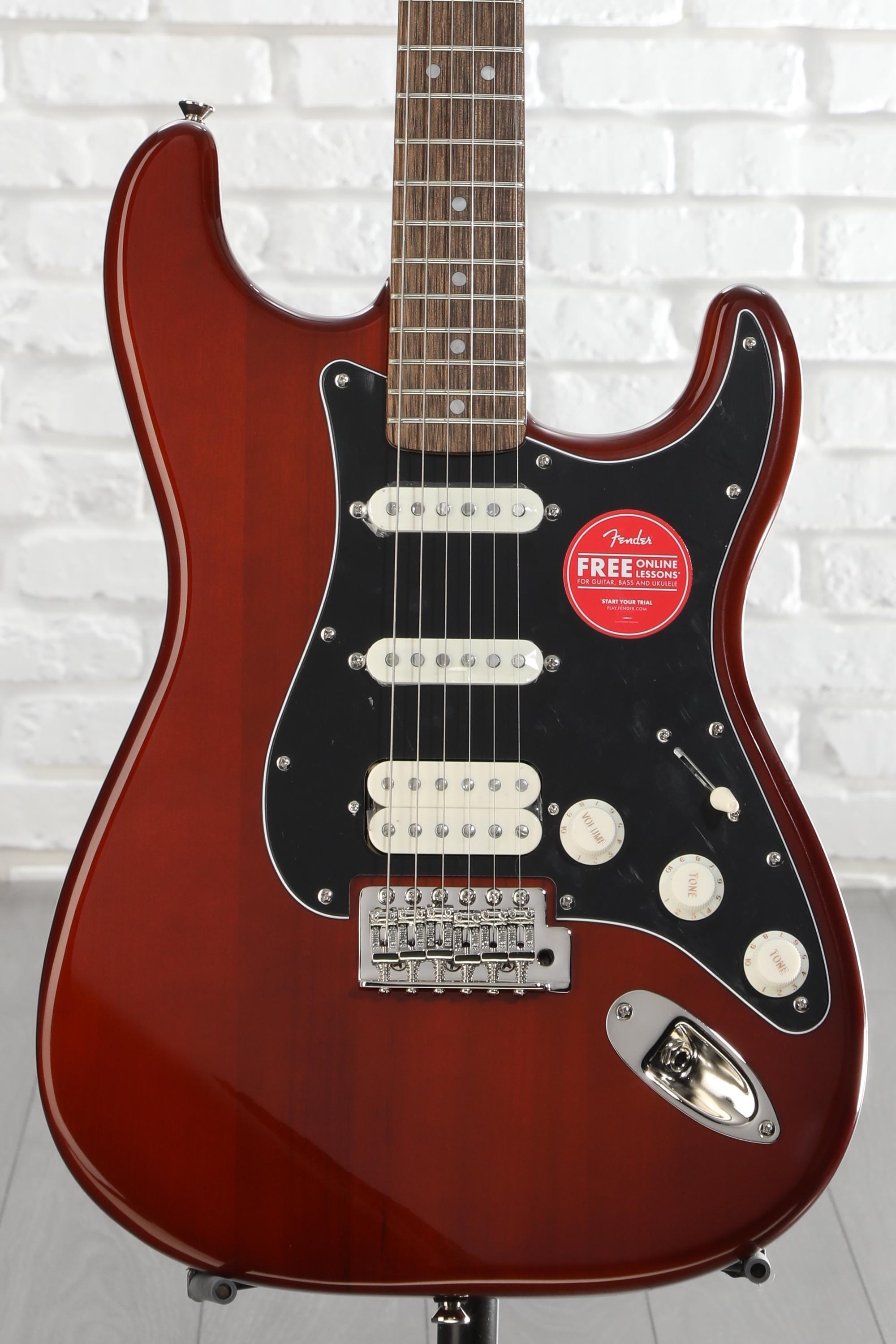 Squier Classic Vibe '70s Stratocaster HSS - Walnut with Indian