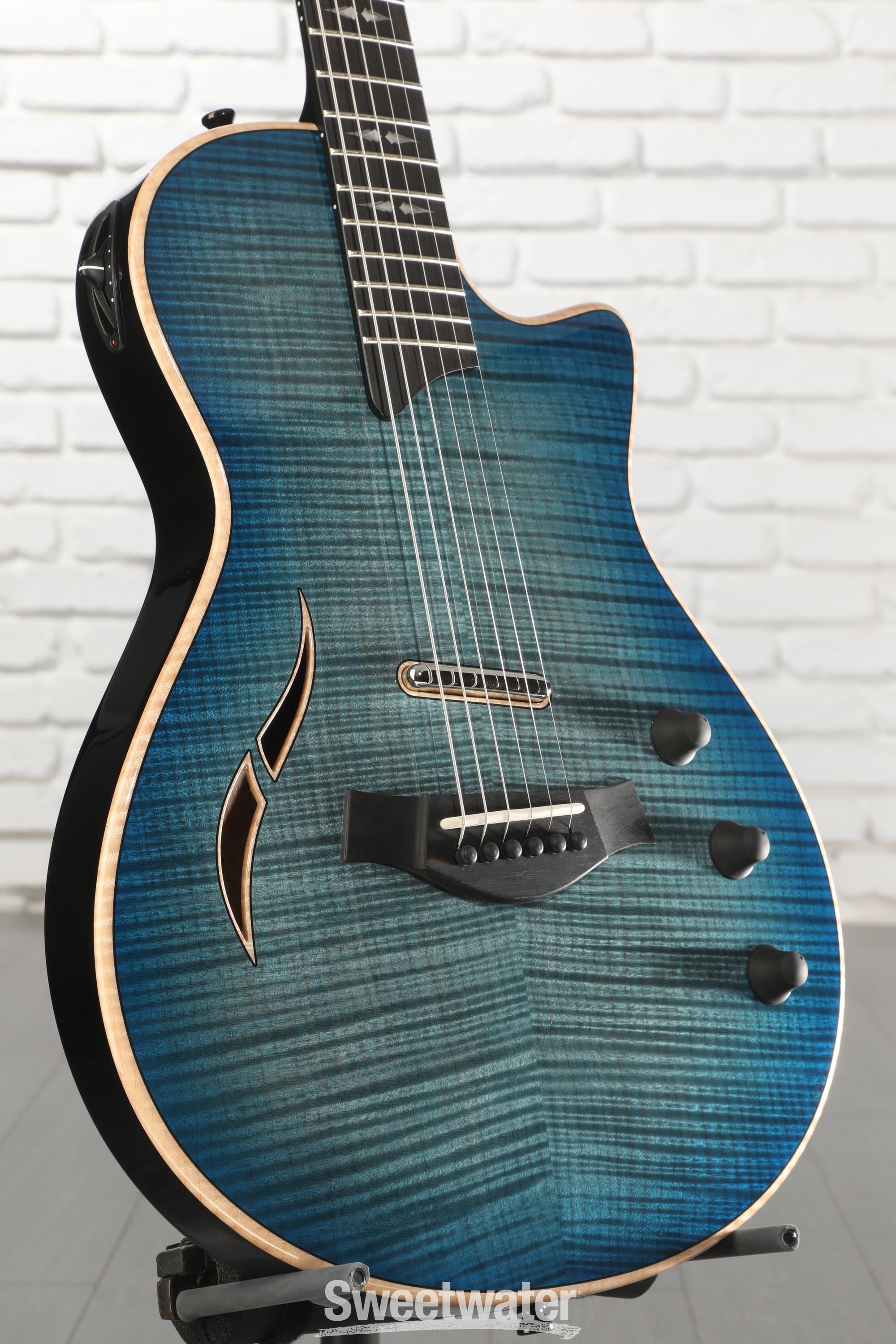 Photo of Taylor T5z Pro Hollowbody Electric Guitar - Harbor Blue