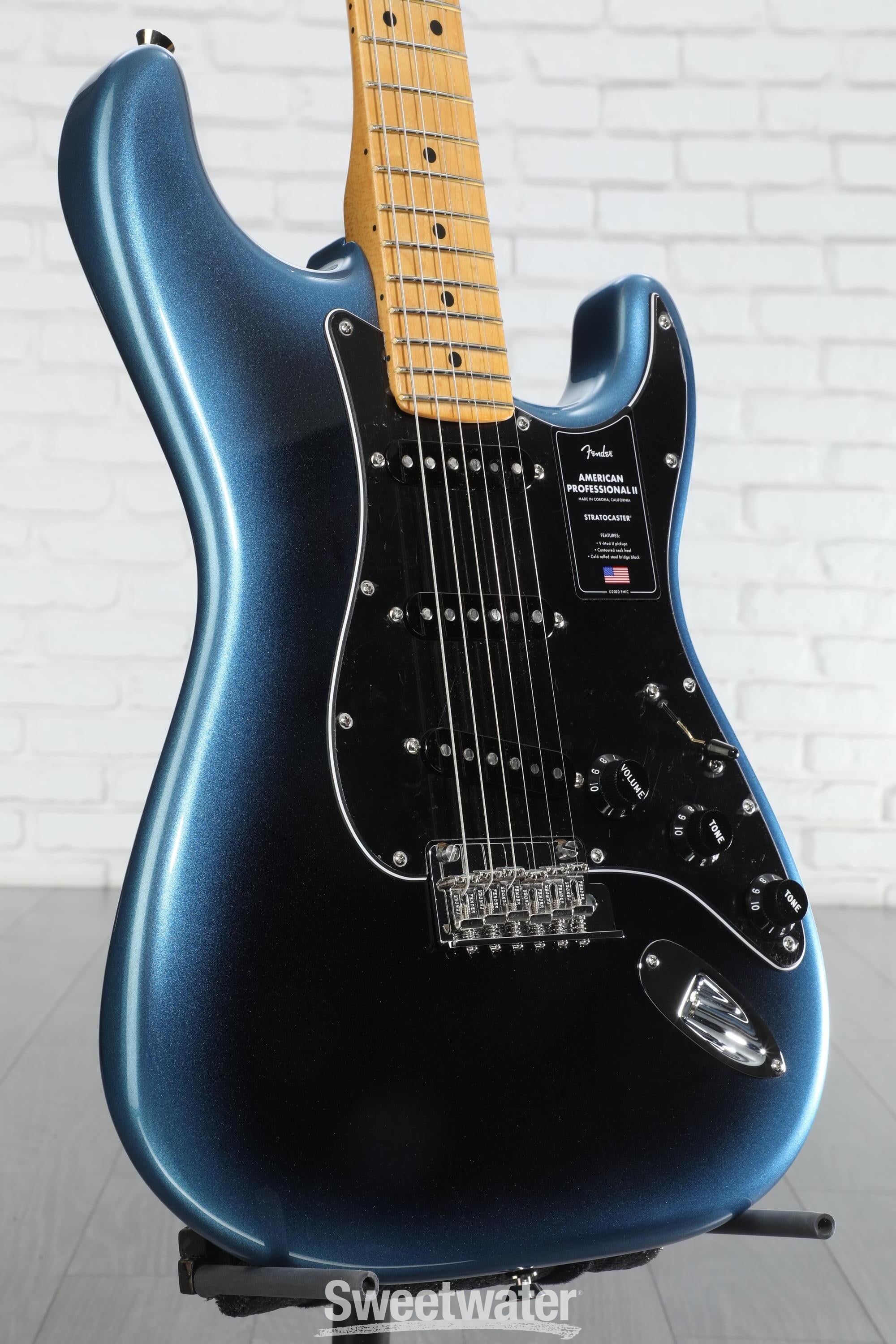 ギター Fender stratocaster professional II Fender American Professional II Stratocaster - Dark Night with