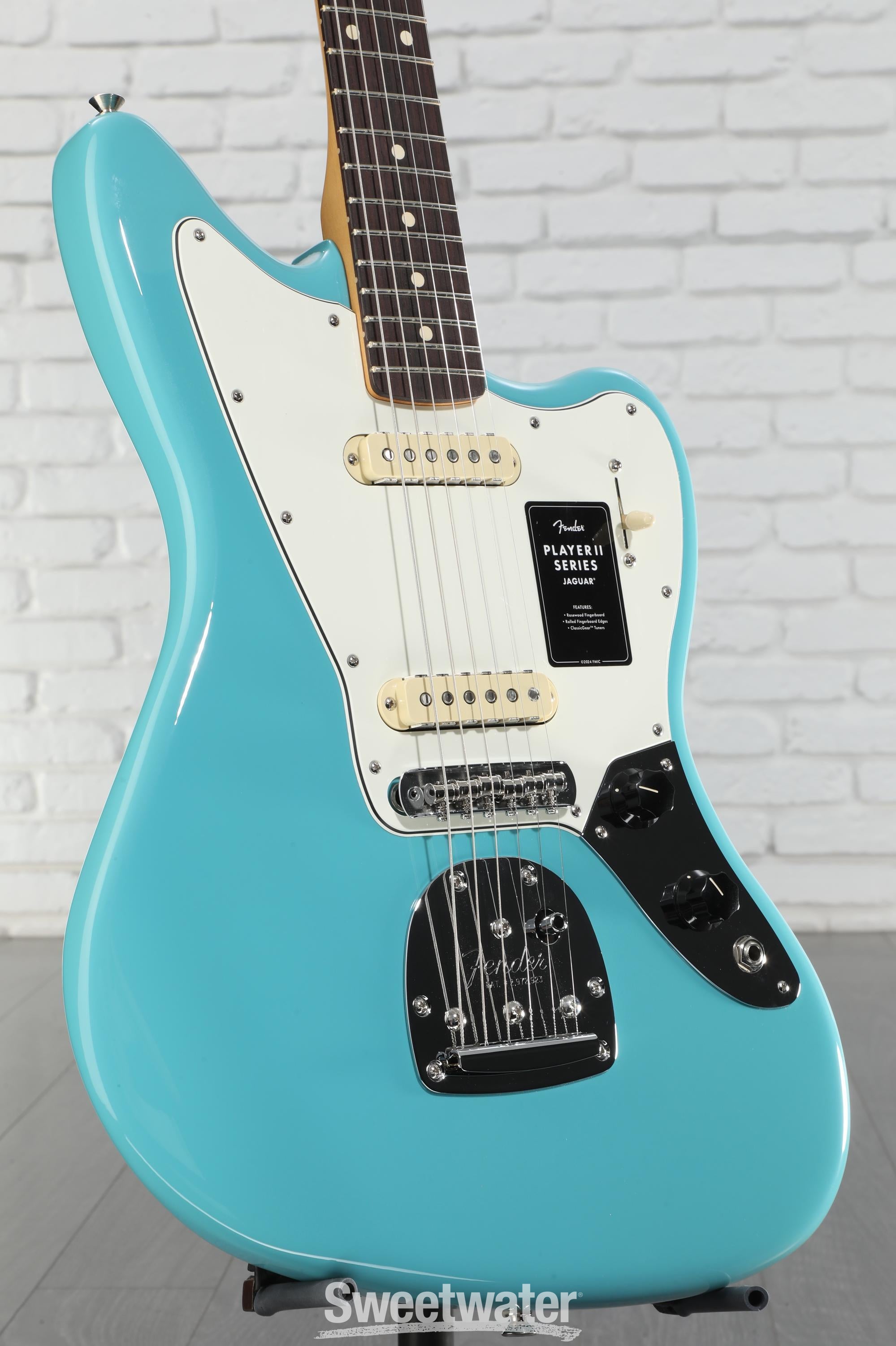 極美Fender Player II Jaguar Aquatone Blue Fender Player II Jaguar Electric Guitar - Aquatone Blue | Sweetwater