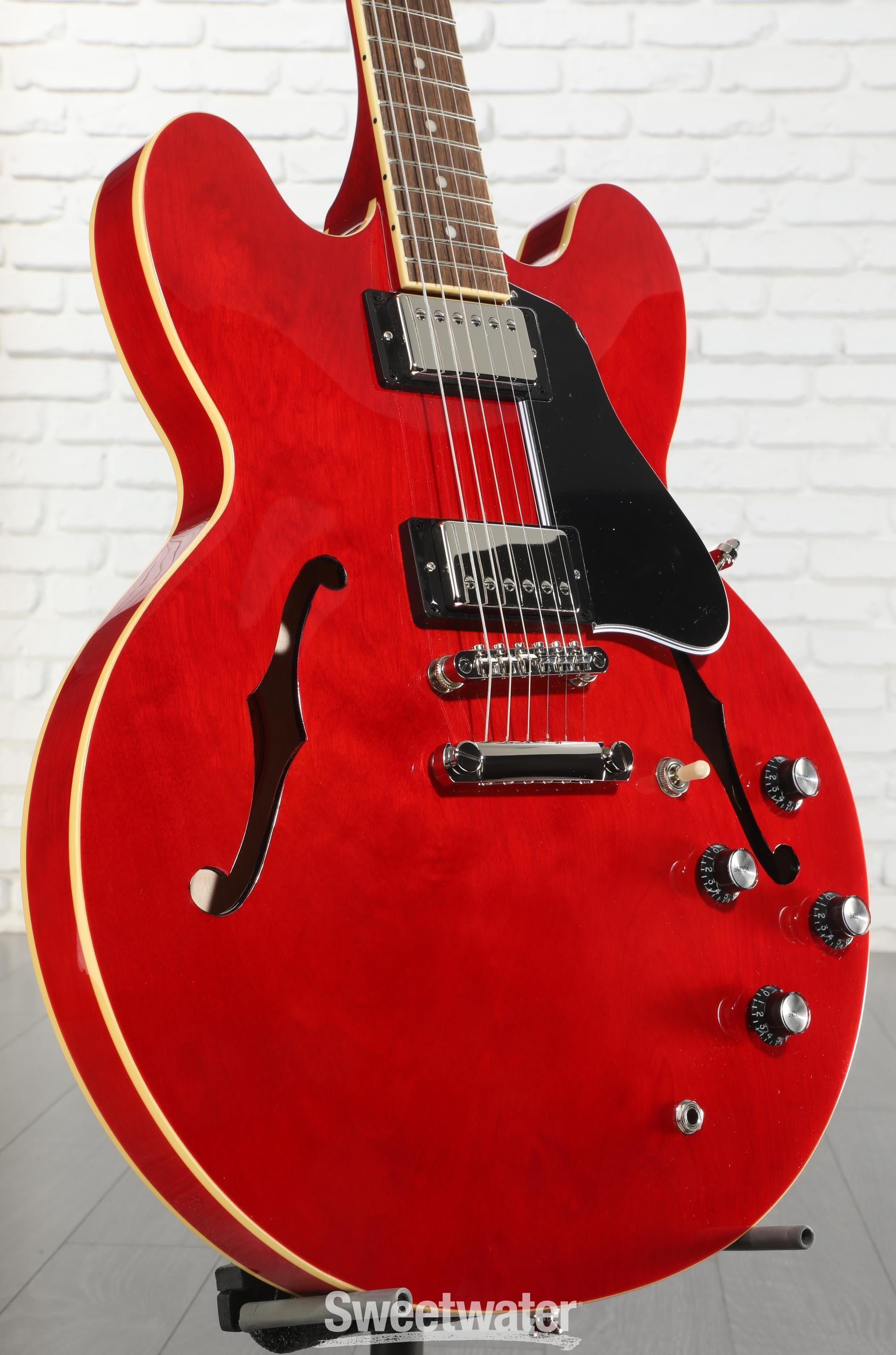 ギター Epiphone ES-335 IT Epiphone Sweet and Soulful Semi-Hollow – Gibson