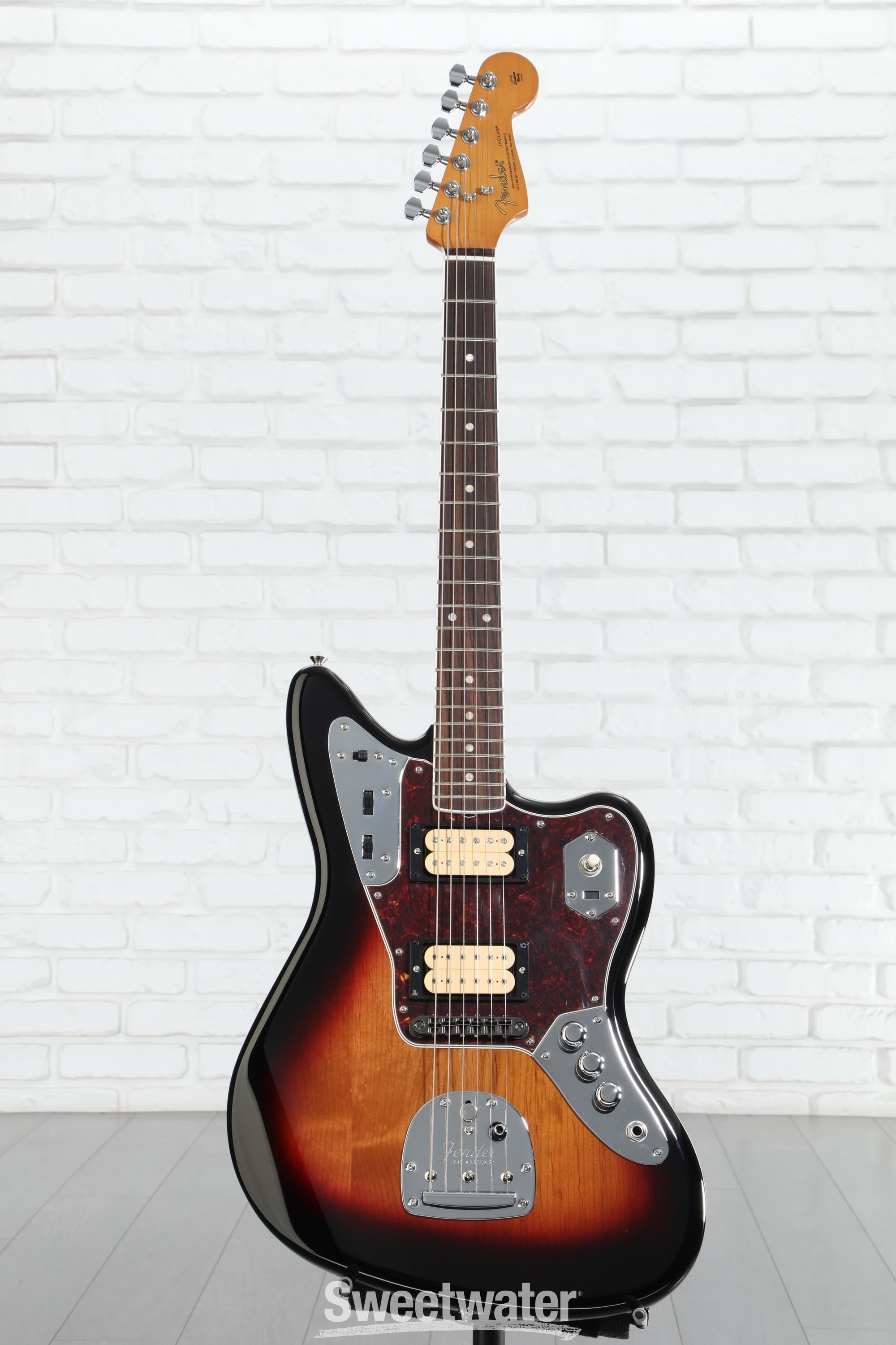Fender Kurt Cobain Jaguar Electric Guitar - 3-Tone Sunburst
