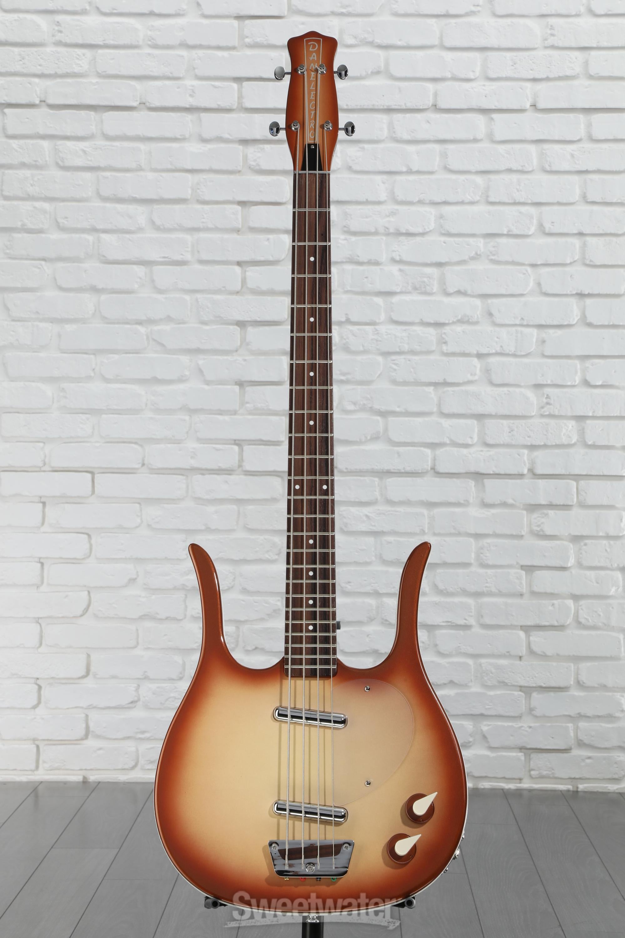 【美品】Danelectro Longhorn Bass スイッチクラフト Danelectro Longhorn Bass Guitar - Copper Burst | Sweetwater