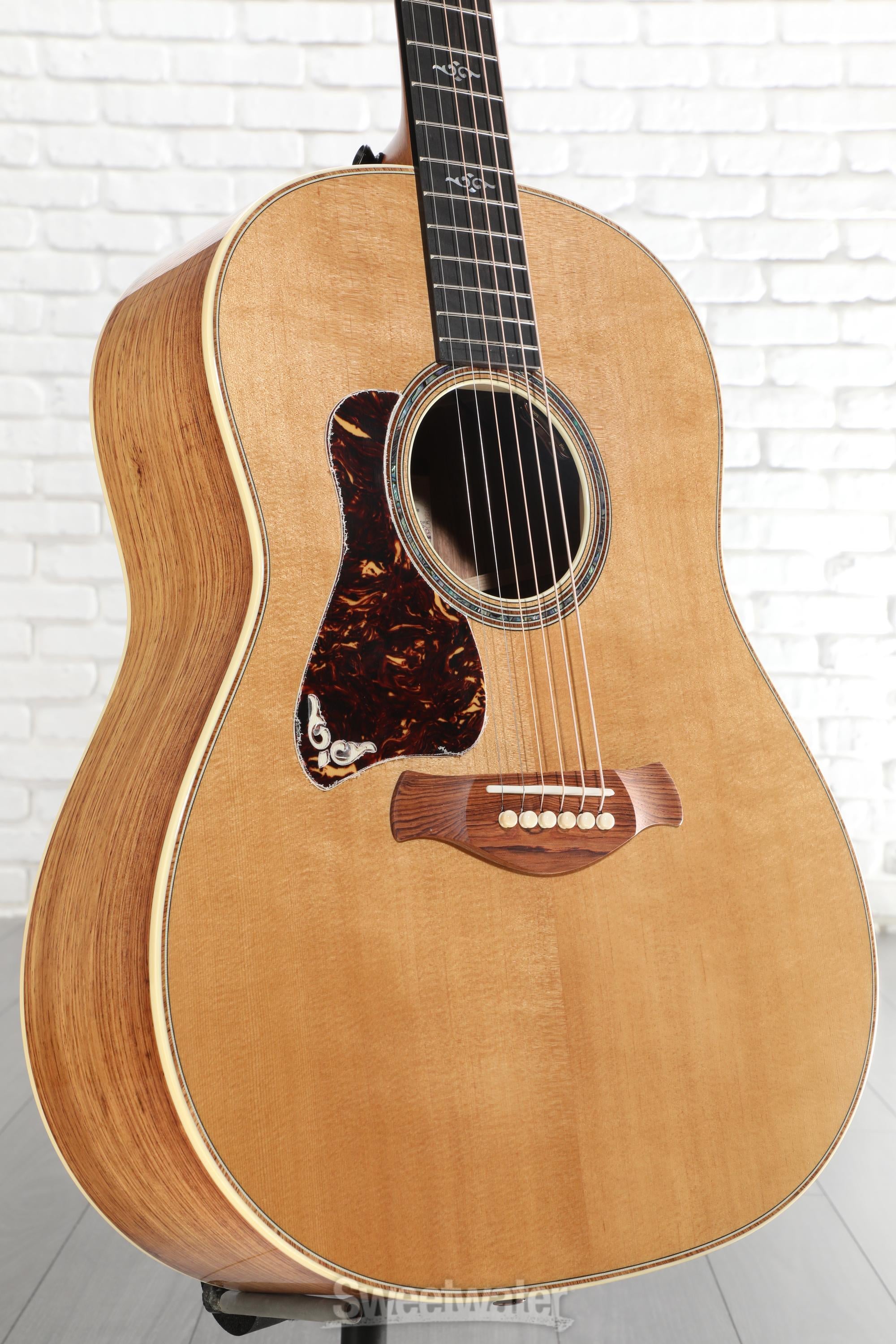 Photo of Taylor Gold Label 817e Left-handed Acoustic-electric Guitar - Natural