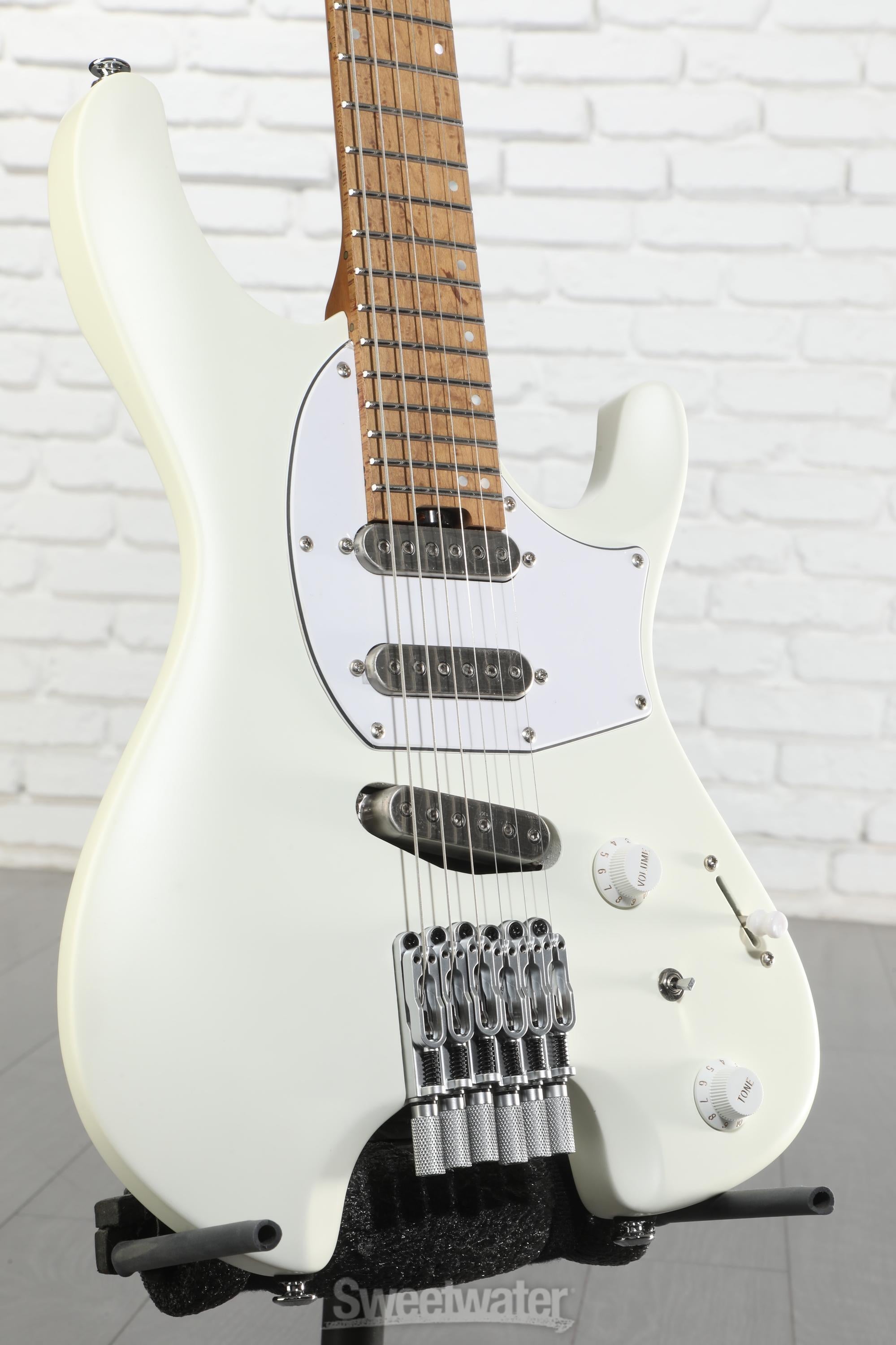 Ibanez Ichika Signature ICHI10 Electric Guitar - Vintage White