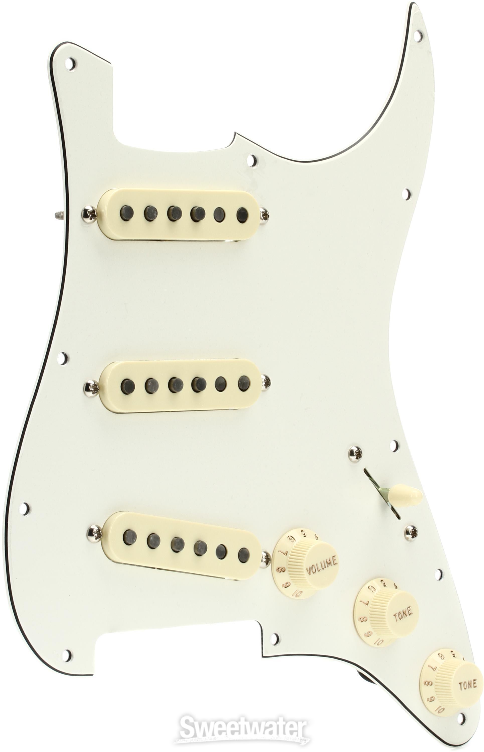 Fender Custom '69 SSS Pre-wired Stratocaster Pickguard - Parchment 3-ply