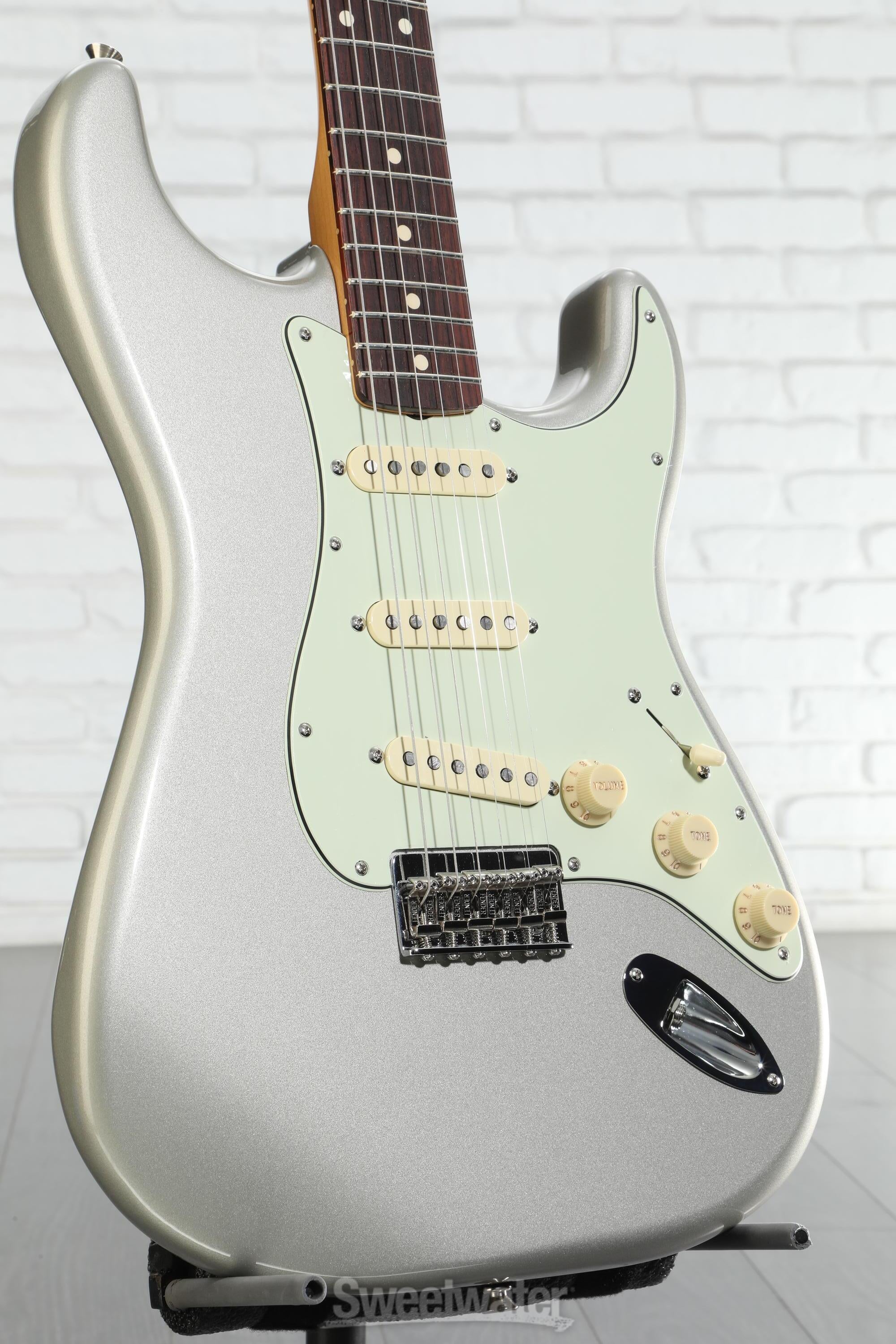 ギター Fender Robert Cray Stratocaster Robert Cray Signature Stratocaster® | Artist Series | Fender