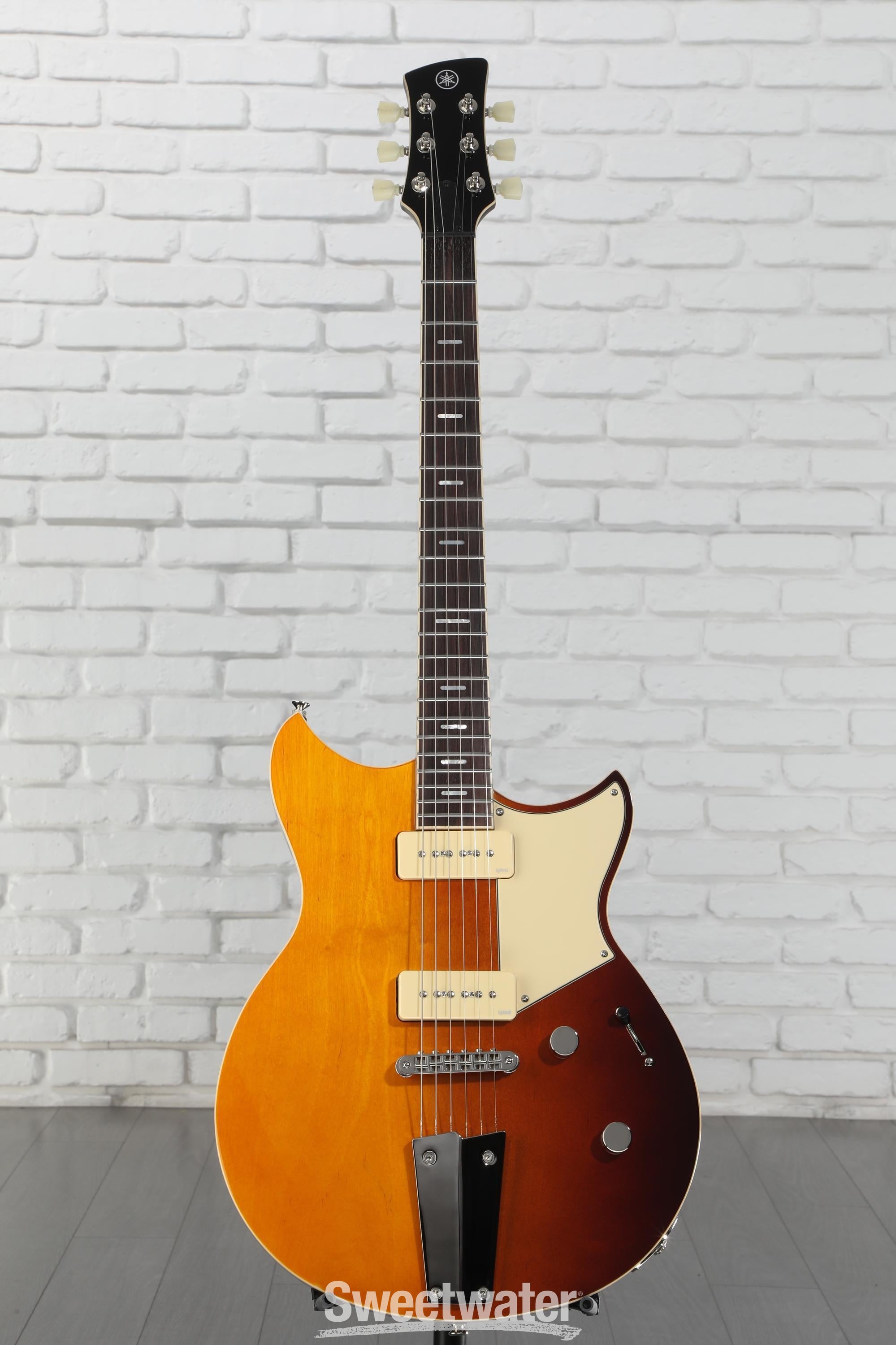 ギター Yamaha REVSTAR RSS02T Amazon.com: Yamaha Revstar Standard RSS02T BL Electric Guitar with