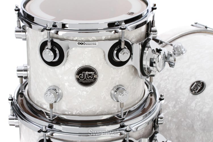 DW Performance White Marine Pearl Bass Drum - 18x22