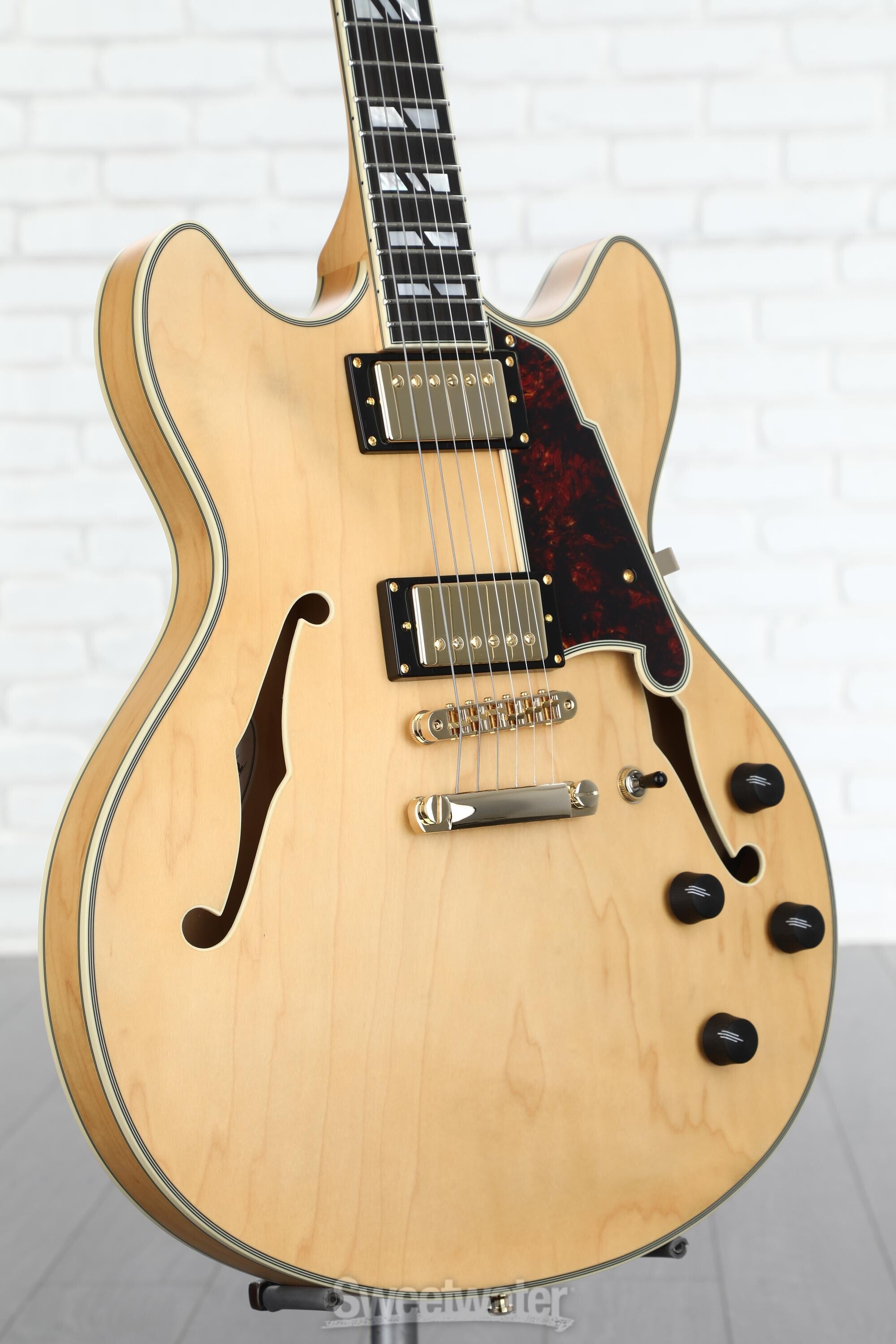 D'Angelico Deluxe DC Semi-hollowbody Electric Guitar - Satin Honey ...