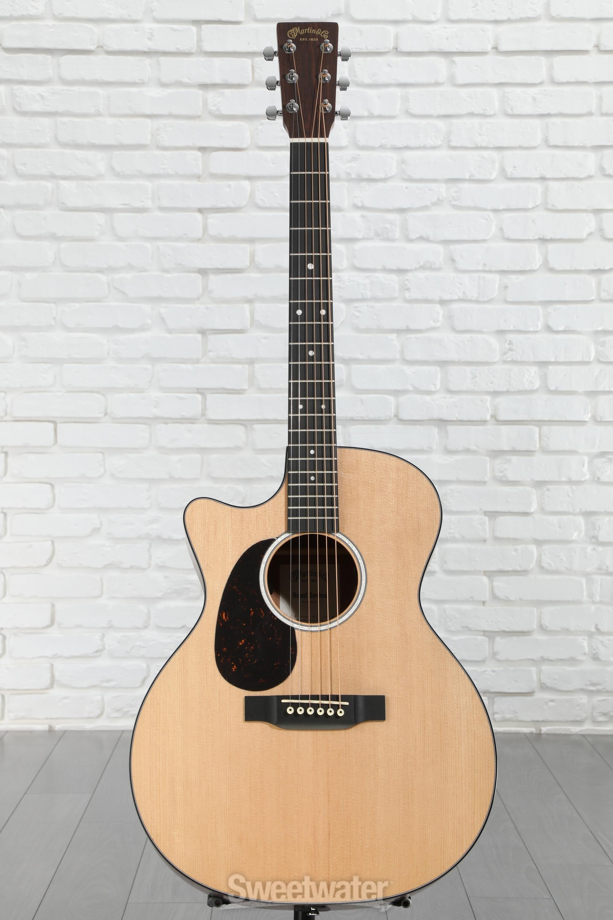 ギター Martin GPC-11e Martin-GPC-11E-Front-Close-1-