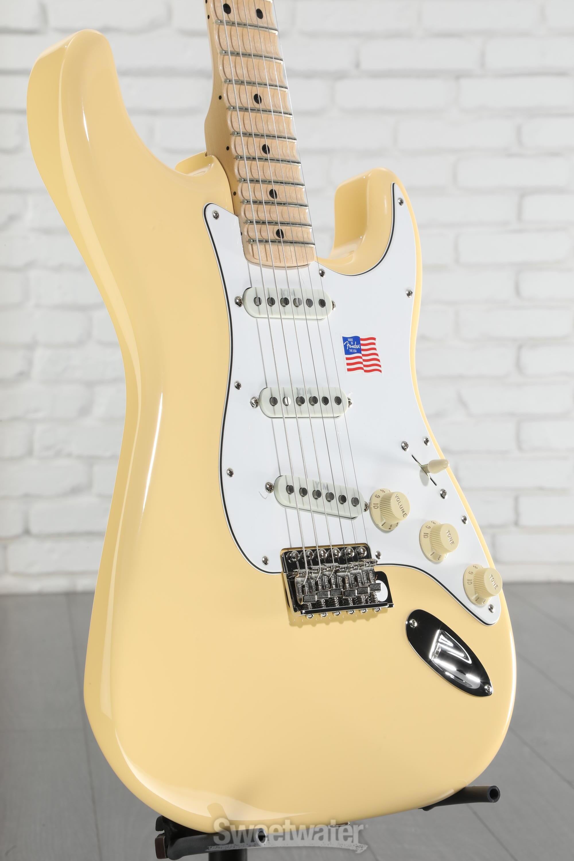 Fender Yngwie Malmsteen Stratocaster Electric Guitar