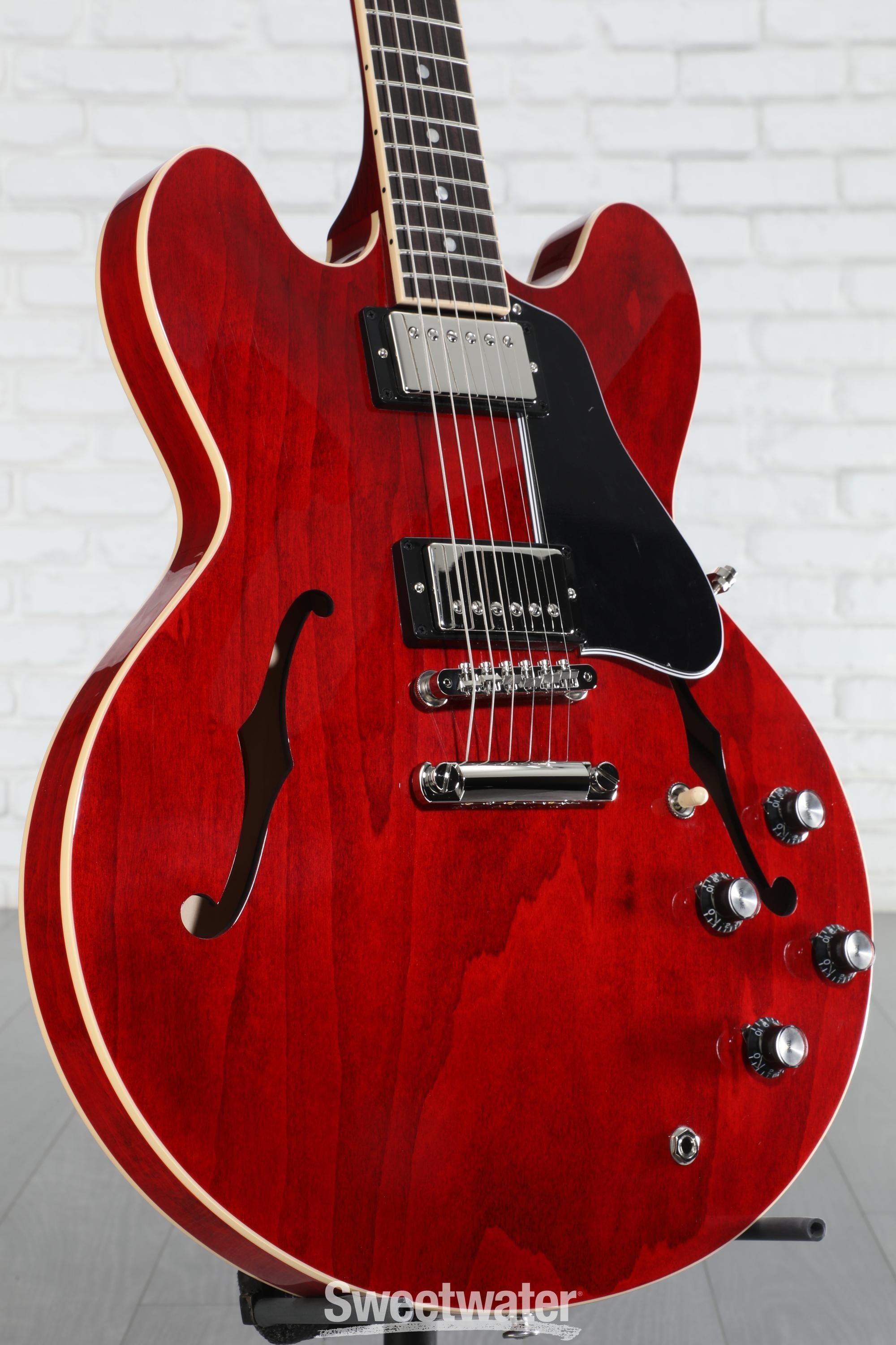Gibson ES-335 Semi-hollowbody Electric Guitar - Sixties Cherry