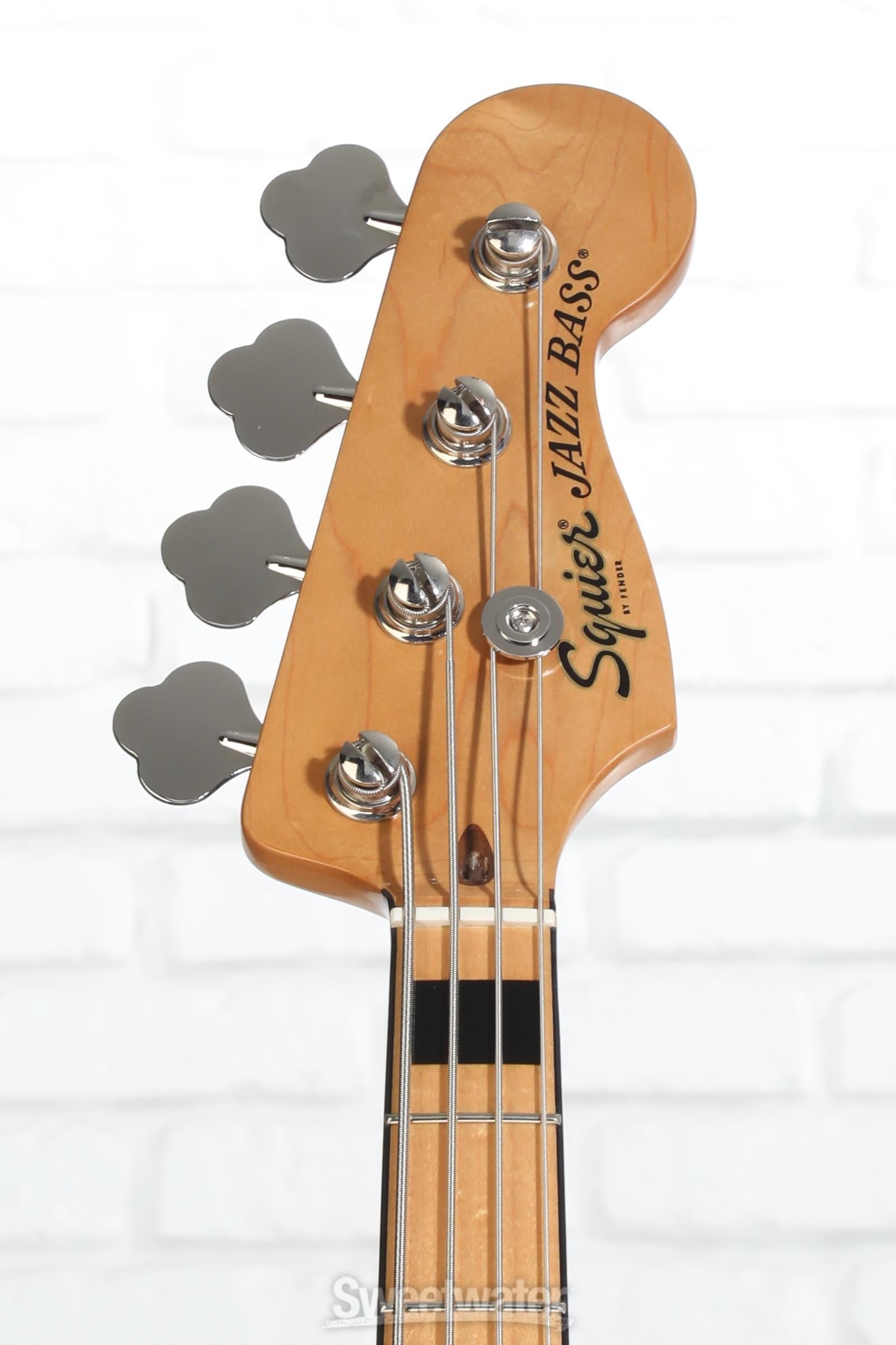 Squier by FENDER jazz Bass ケース付き Squier by FENDER jazz Bass ケース付き Squier by FENDER jazz Bass