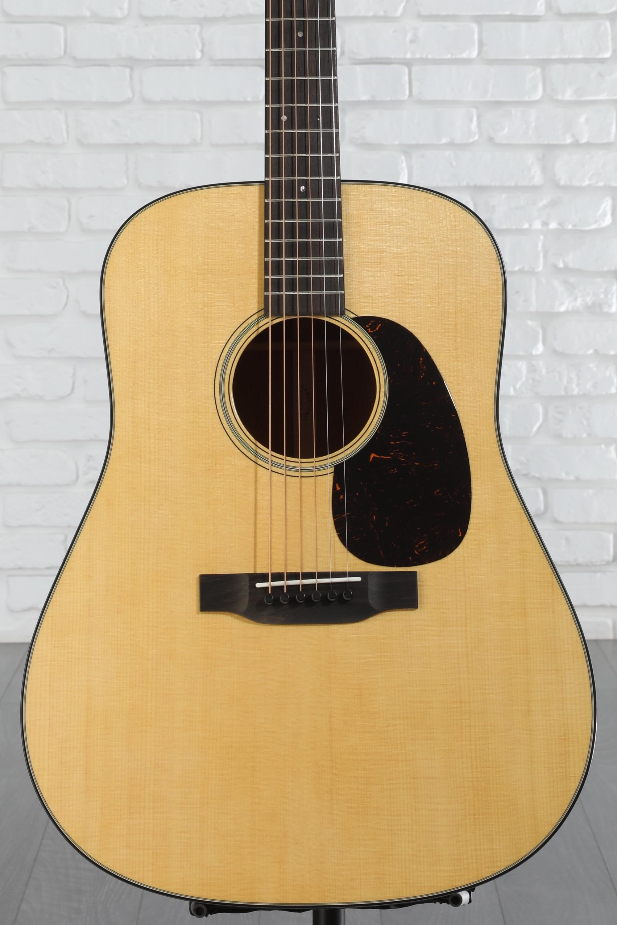 美品　Martin D-18V Martin D-18 - Natural (2025) – Empire Music