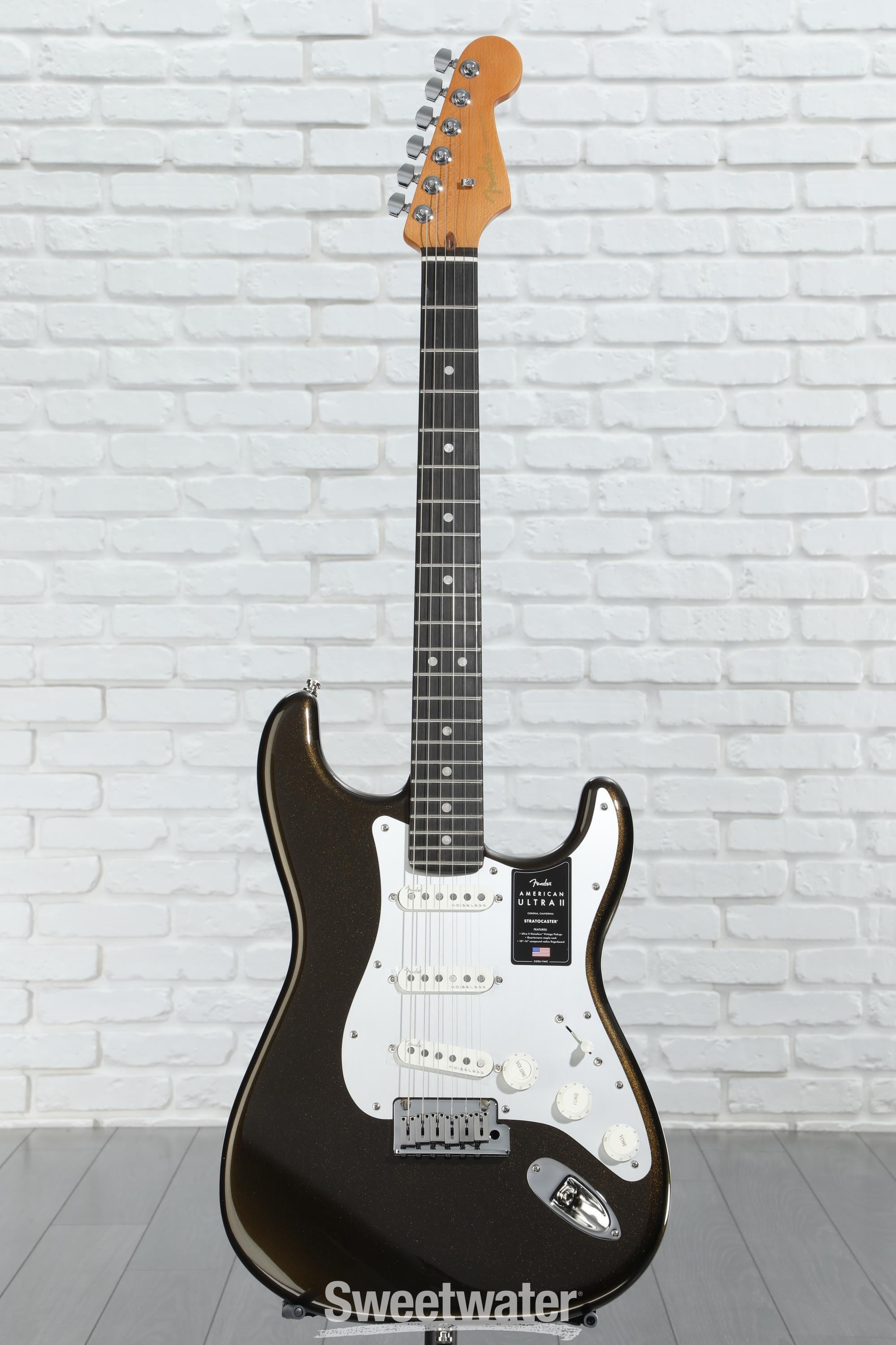 ギター Fender American Ultra StratocasterHSS Amazon.com: Fender American Ultra Stratocaster HSS - Arctic