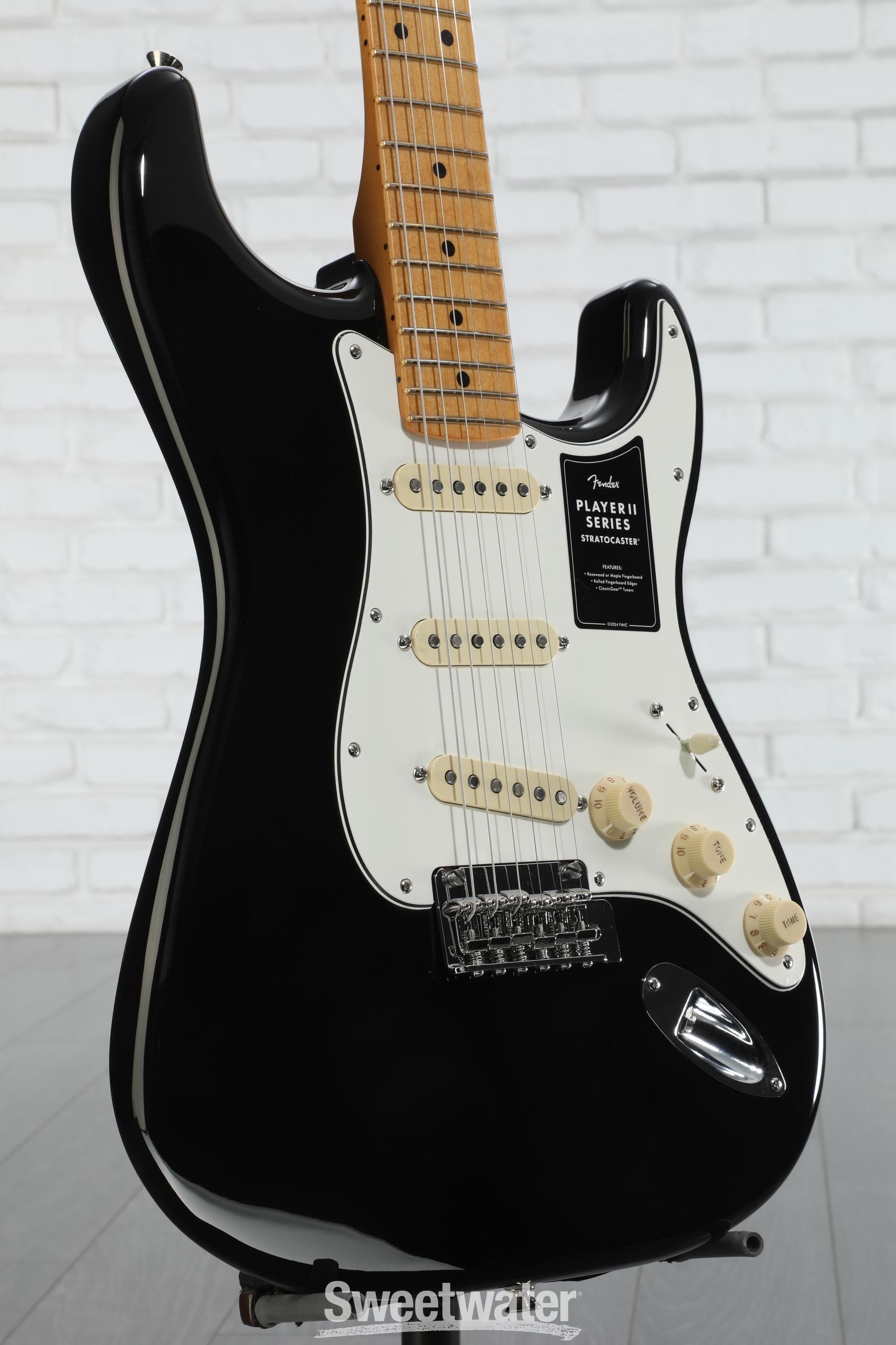 Fender Player Stratocaster ブラック Fender Player II Stratocaster Maple Fingerboard Limited