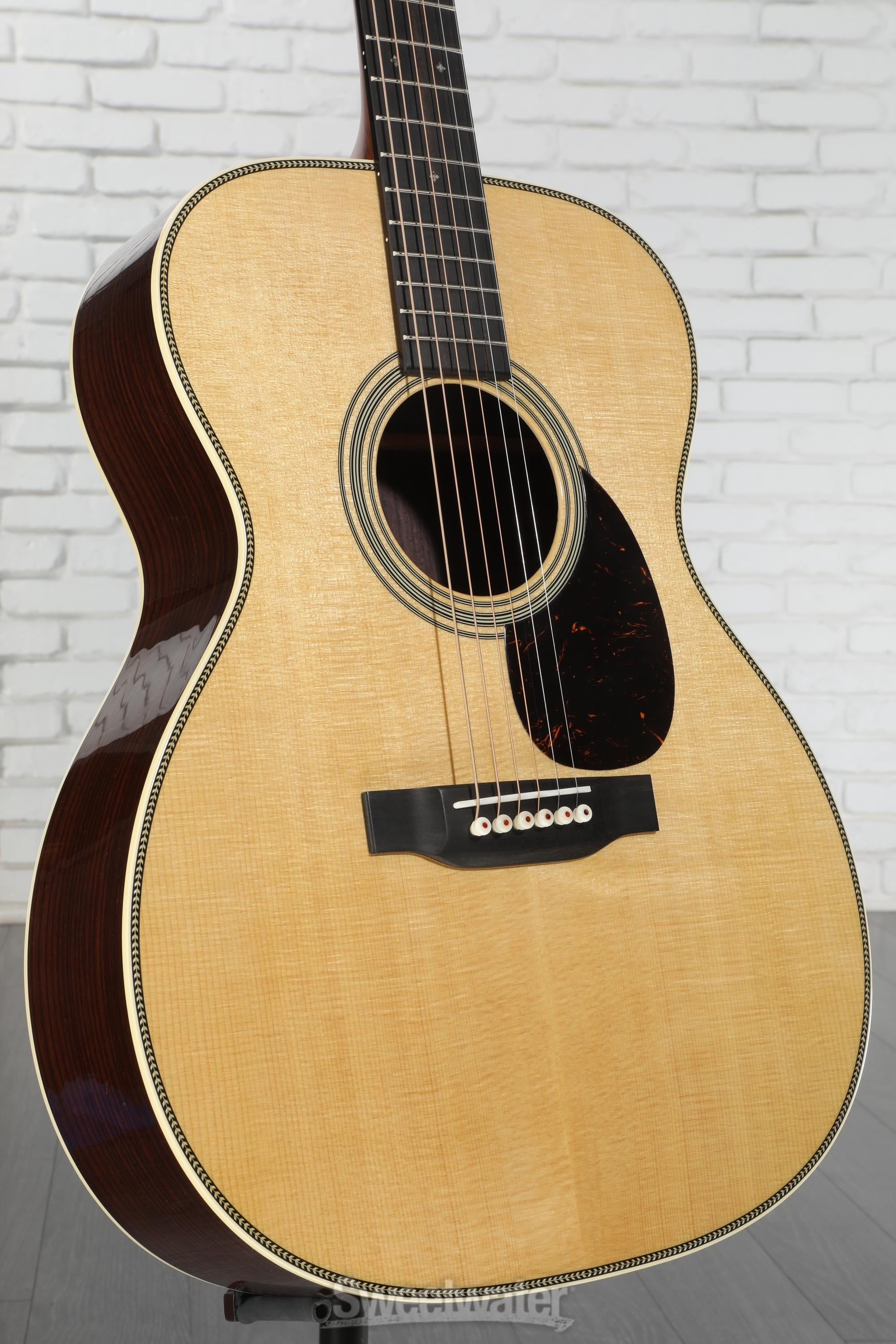 ギター C.F. Martin & Co. OM-28 C. F. Martin OM-28 Custom Flat Top Acoustic Guitar (1990
