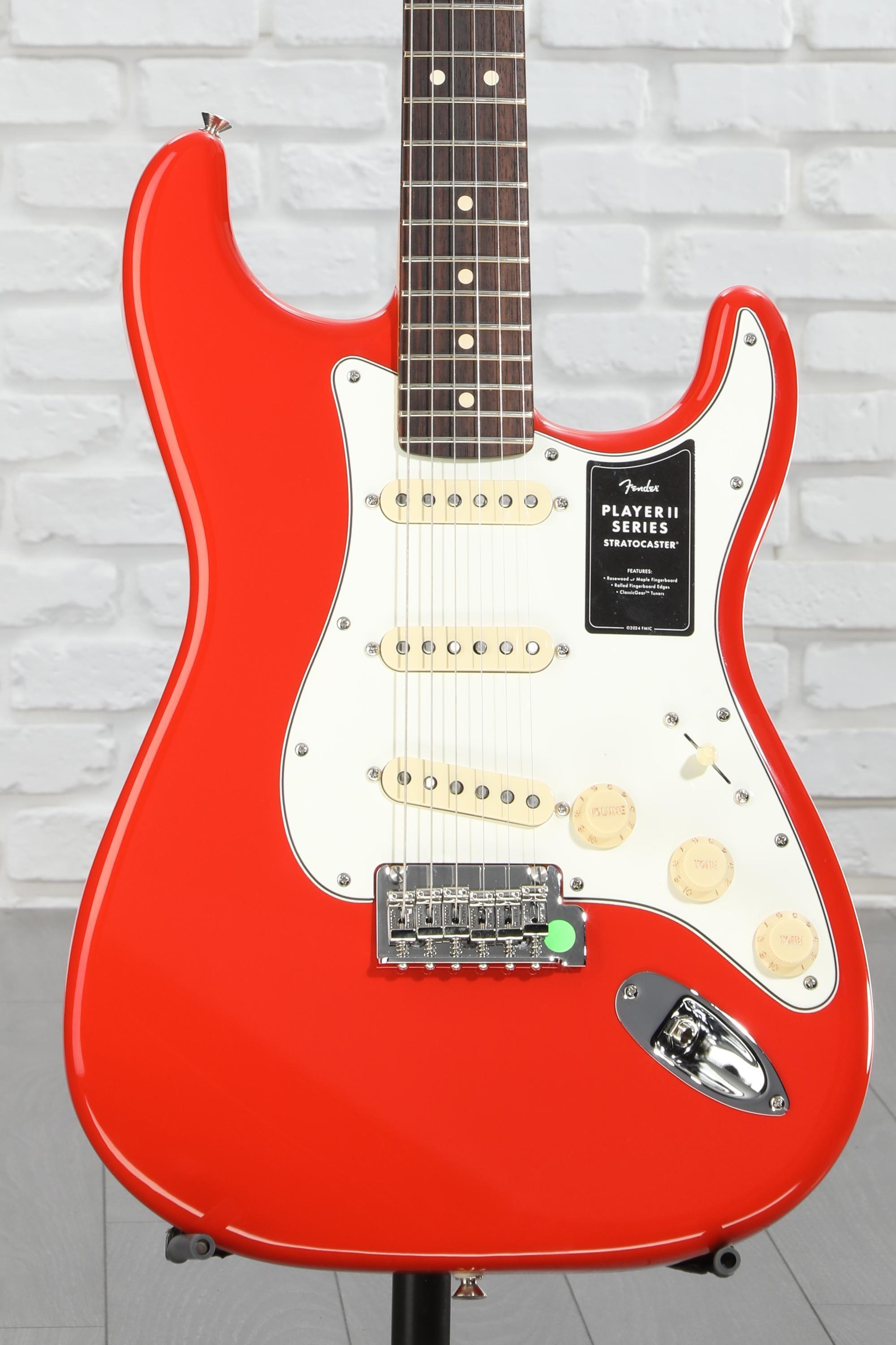 ギター Fender Player II Stratocaster Coral Red Fender Player II Stratocaster Rosewood Fingerboard Electric Guitar