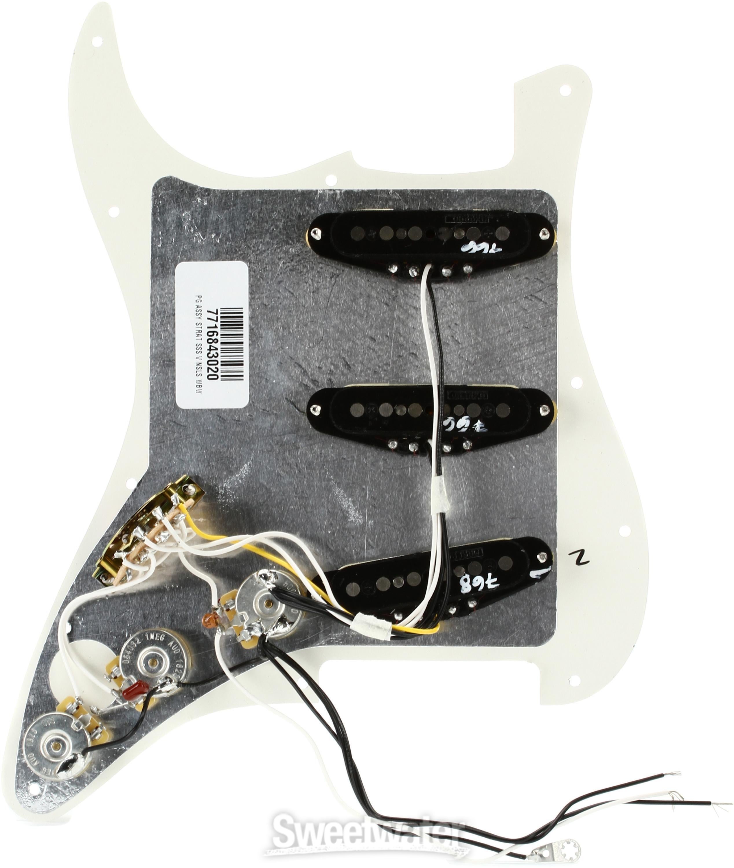 Fender Vintage Noiseless SSS Pre-wired Stratocaster Pickguard