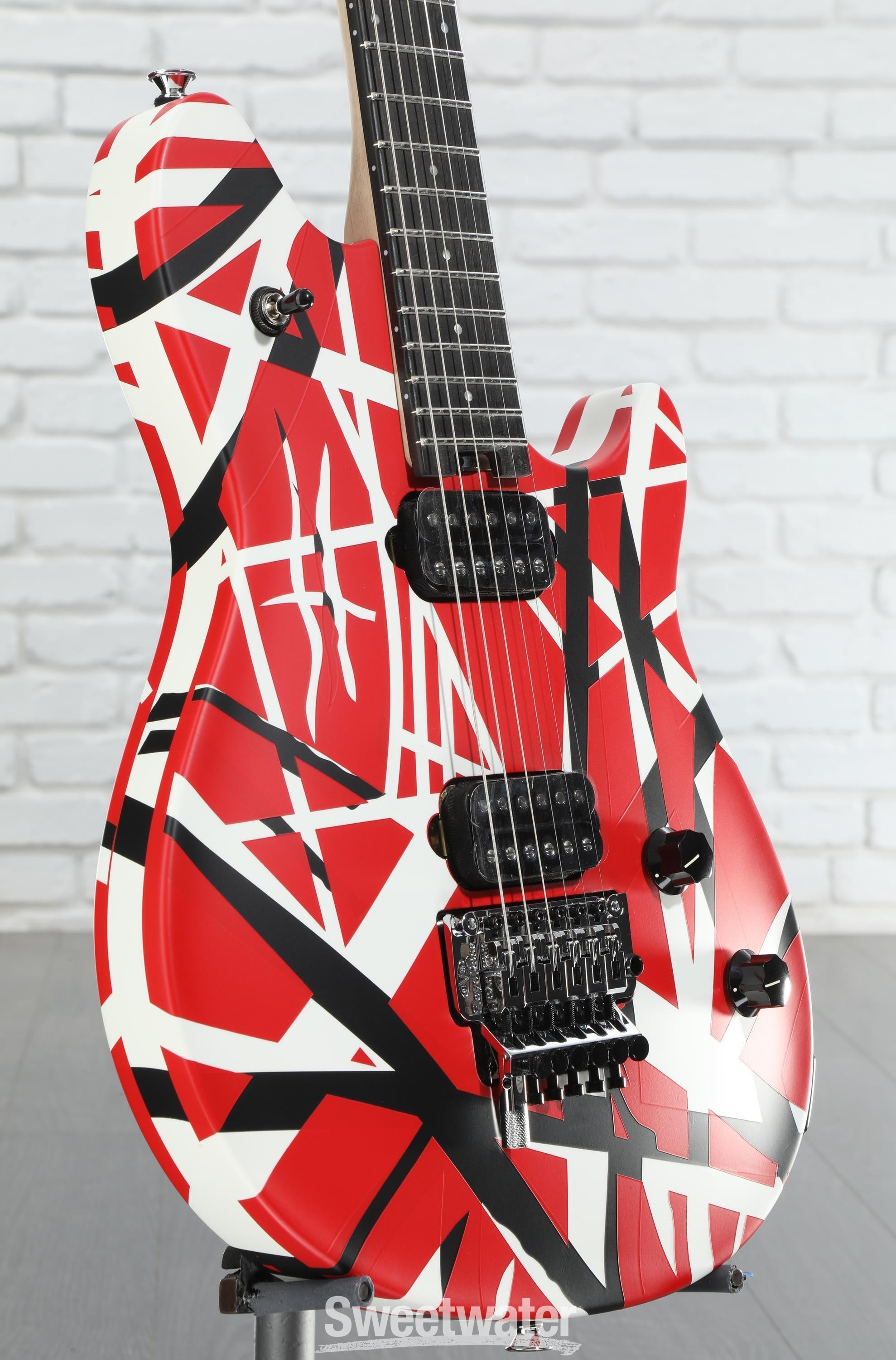 EVH Wolfgang Special Electric Guitar - Satin Striped Red EVH Wolfgang Special Electric Guitar - Satin Striped Red