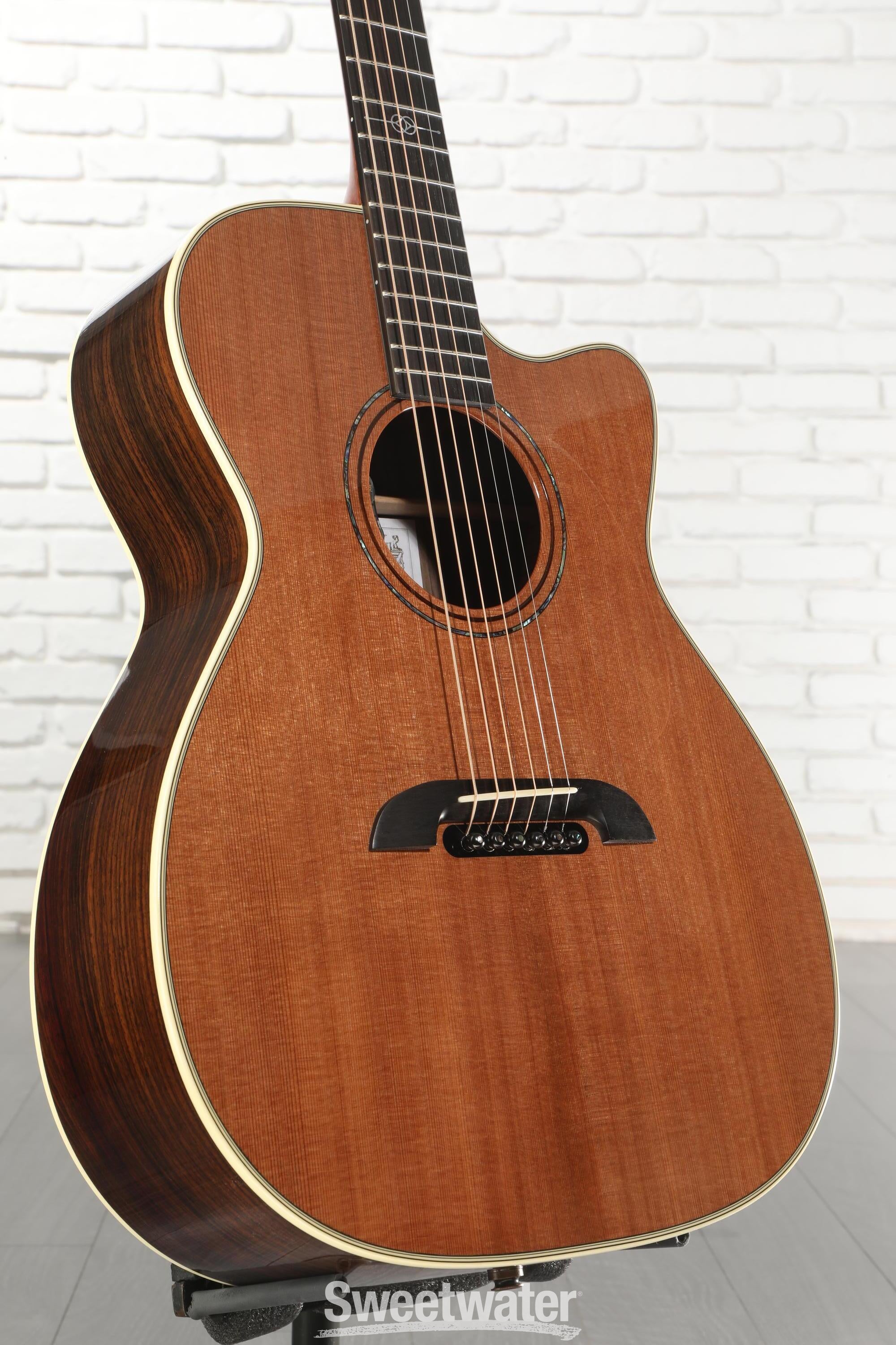 Photo of Alvarez Yairi FYM74ce Masterworks Series Folk Acoustic-electric Guitar - Natural