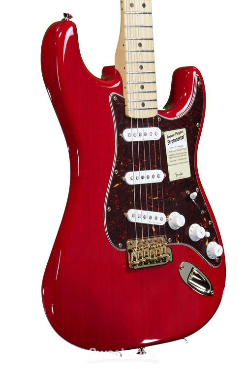 Fender Deluxe Player's Strat - Red Transparent | Sweetwater