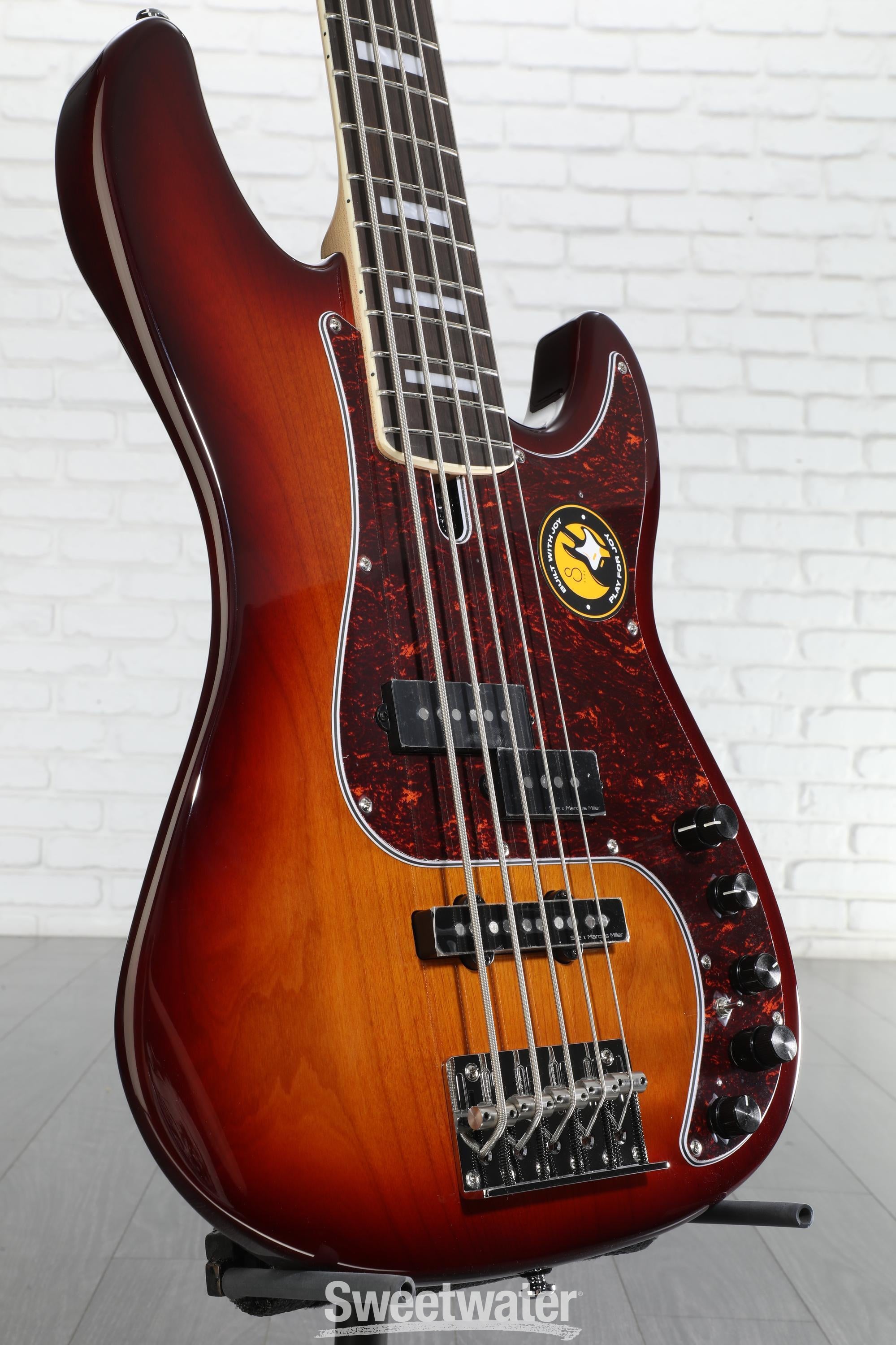 【10600】 sire Marcus Miller P7 Alder 5st Sire Marcus Miller P7 Alder 5-String Bass | Music & Arts