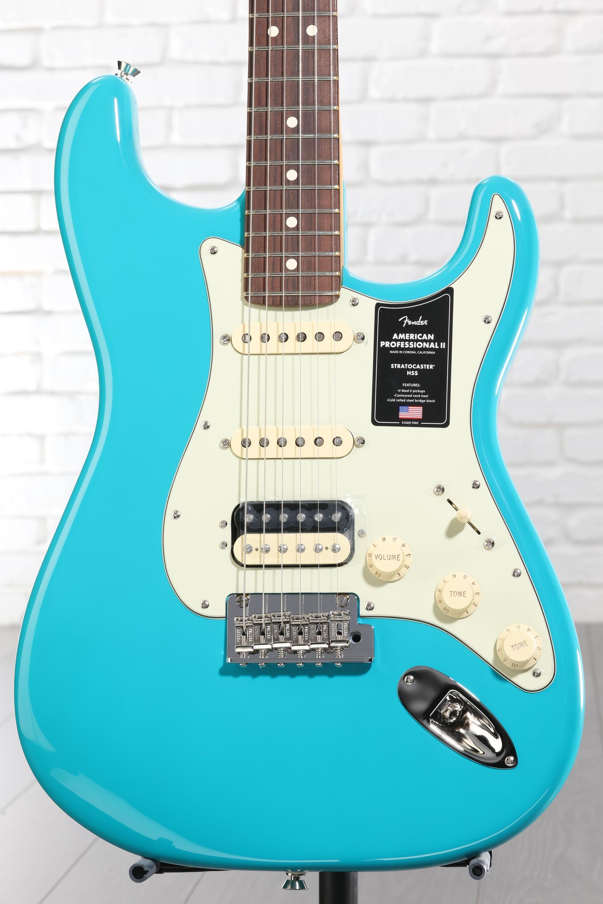 Fender American Professional II Stratocaster HSS - Miami Blue