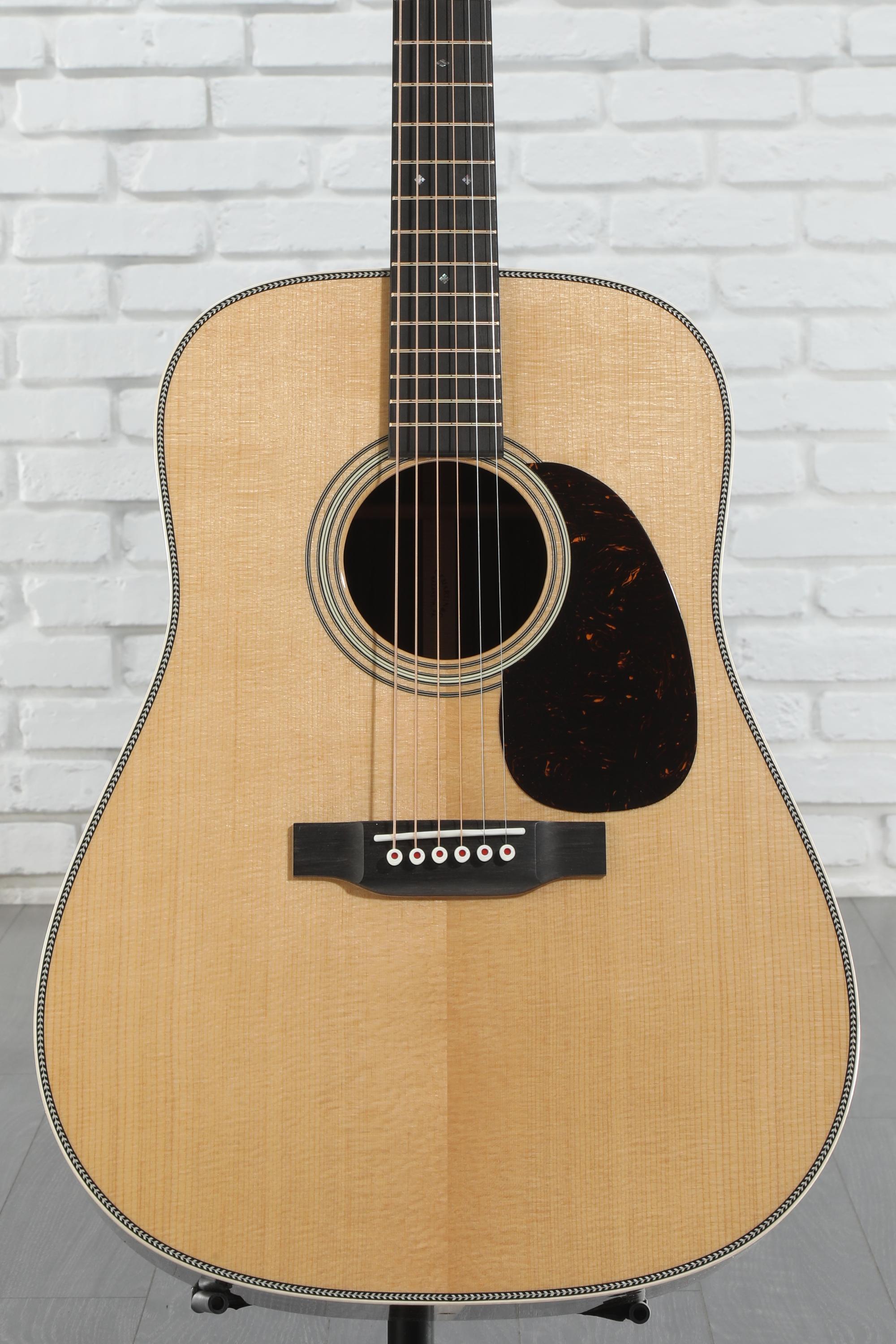 Amazon.com: Martin D-28 Modern Deluxe : Musical Instruments