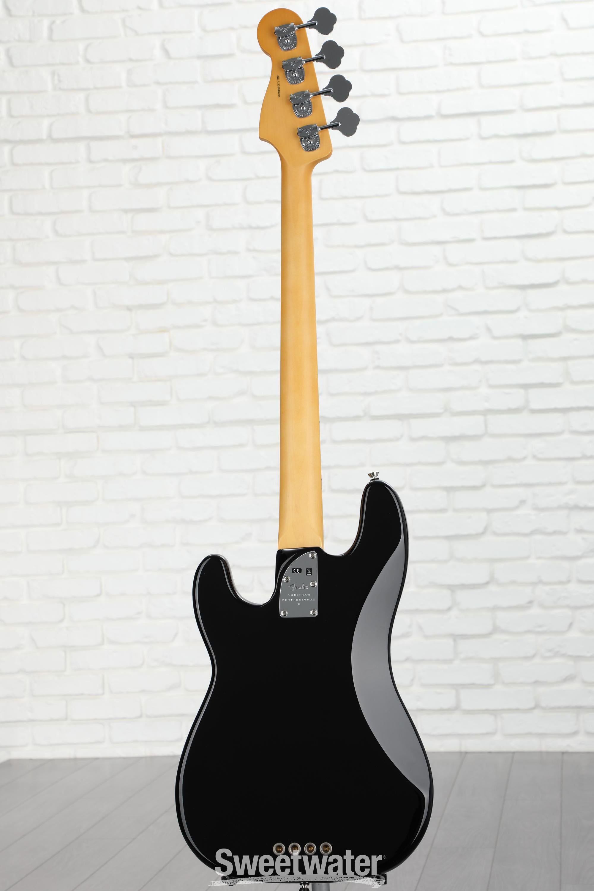 Fender American Professional II Precision Bass - Black with Maple