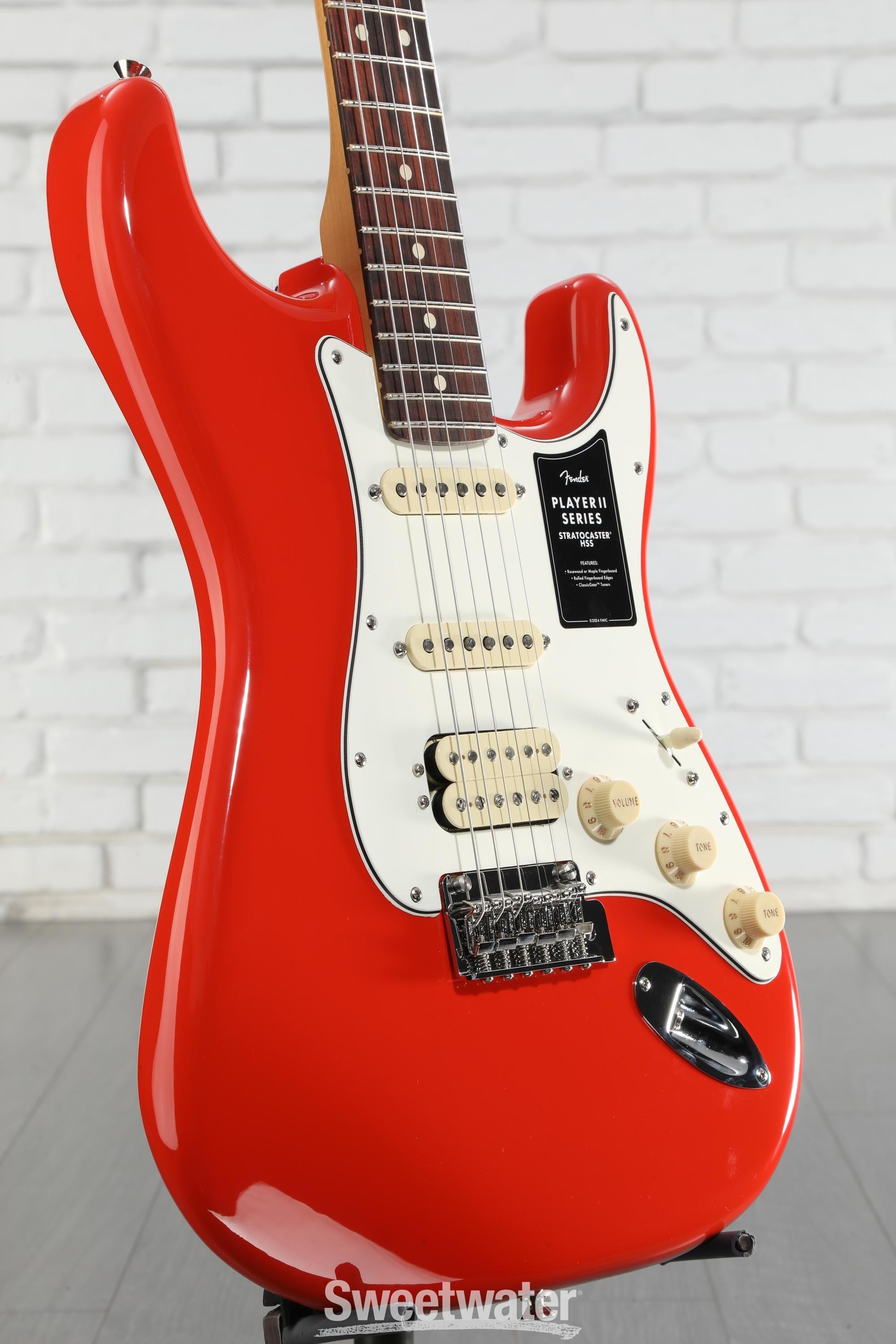 ギター Fender Player II Stratocaster Coral Red Fender Player II Stratocaster Rosewood Fingerboard Electric