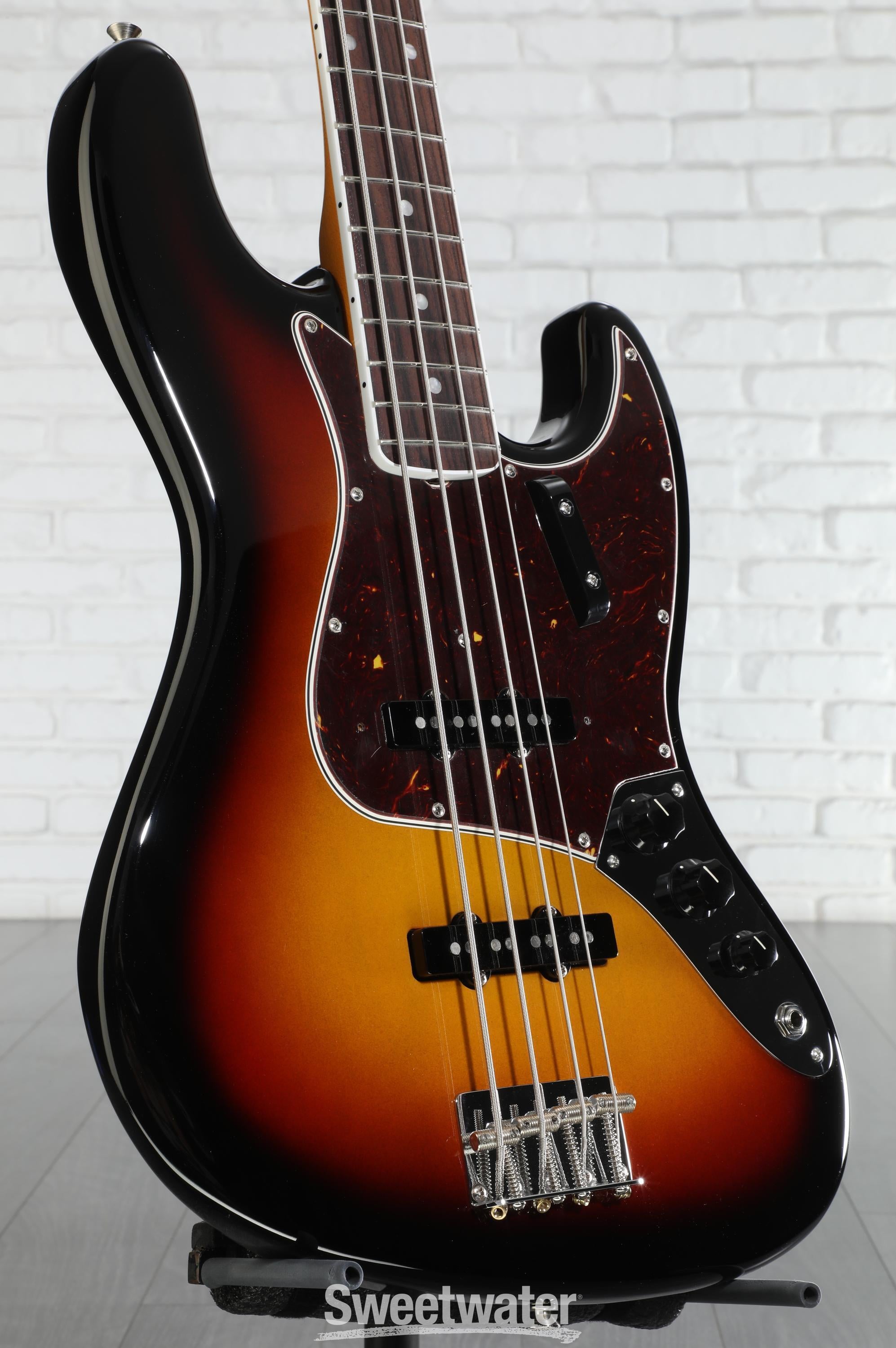 Fender American Vintage II 1966 Jazz Bass - 3-color Sunburst