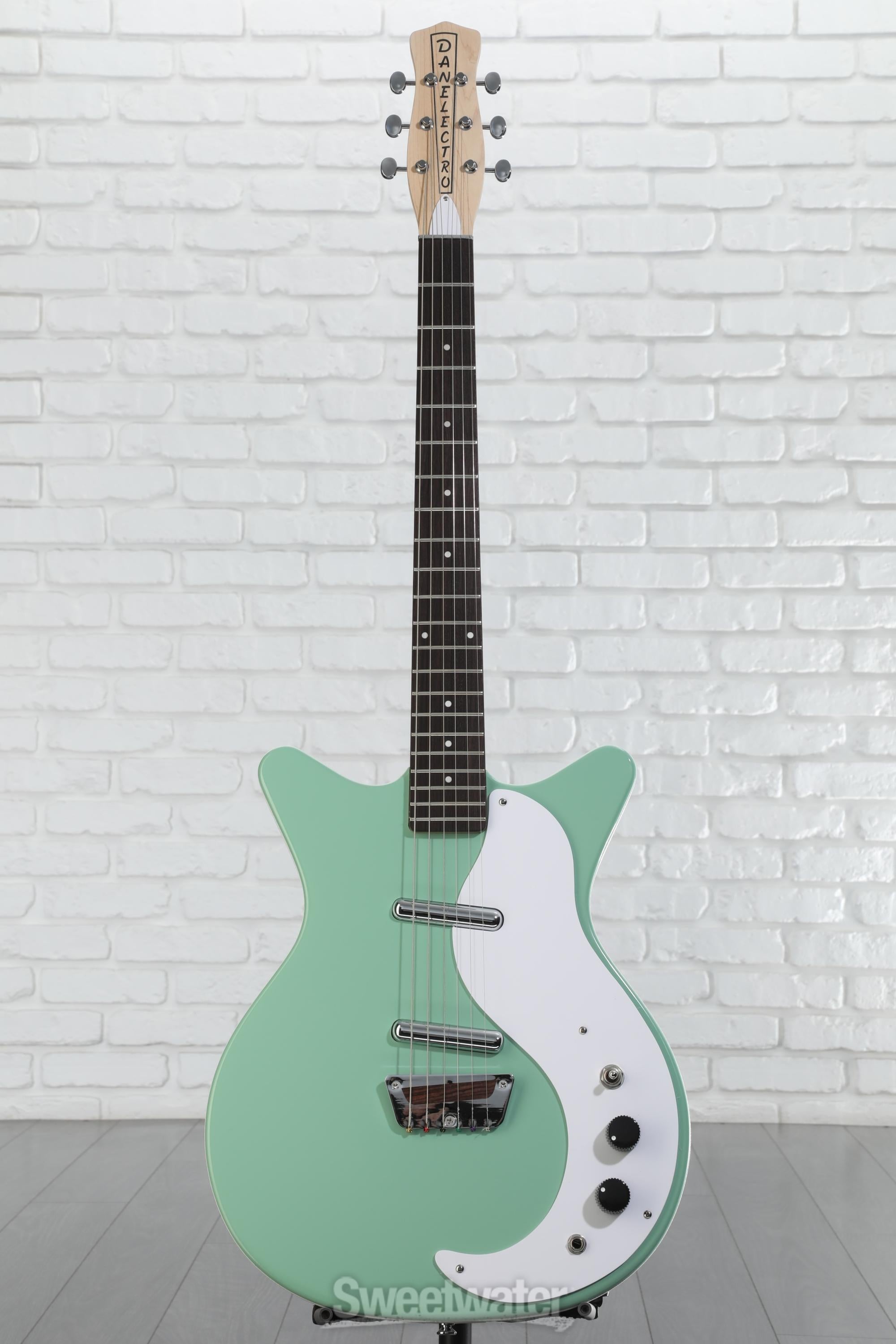 DANELECTRO STOCK59 グリーン Danelectro Stock '59 Electric Guitar - Aqua | Sweetwater