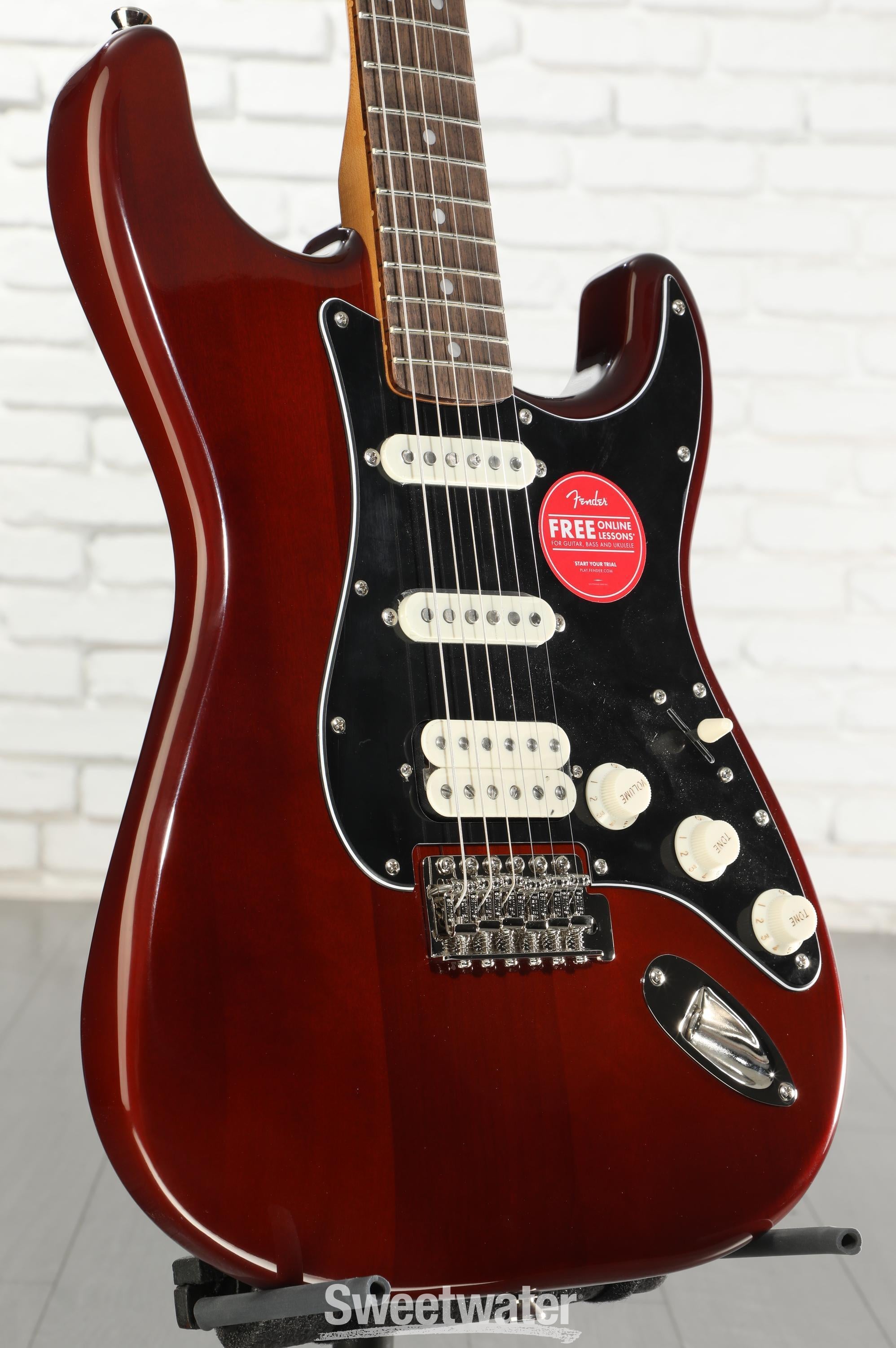 Squier Classic Vibe '70s Stratocaster HSS - Walnut with Indian